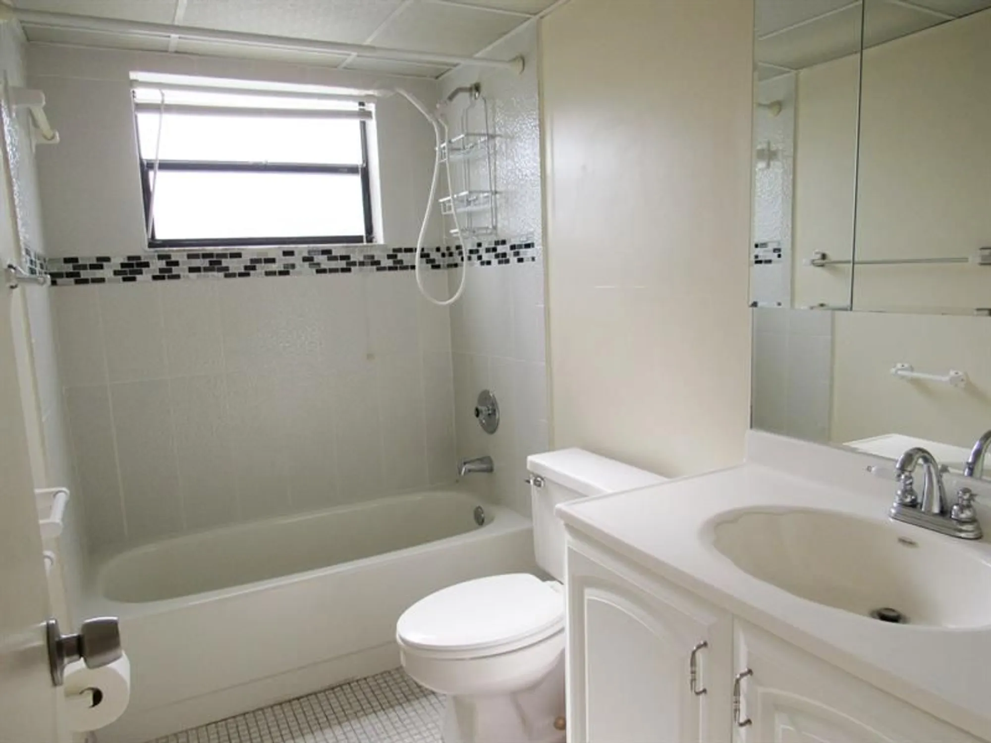 Property Slideshow image 29 of 52 | 6351 n university dr 224, Tamarac, FL, 33321