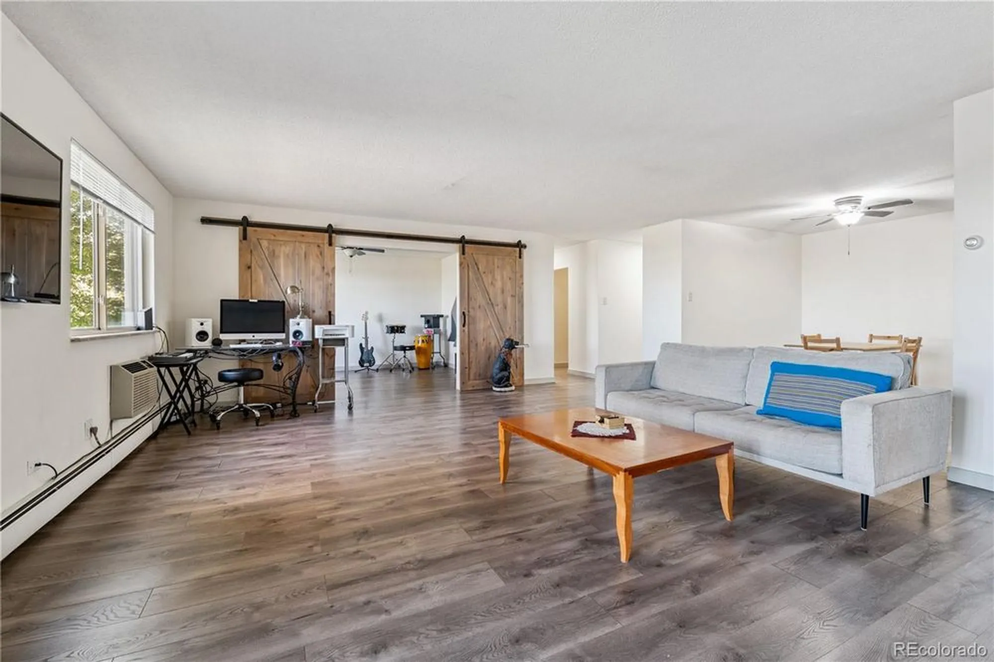 Property Slideshow image 4 of 49 | 300 s clinton st 8c, Denver, CO, 80247
