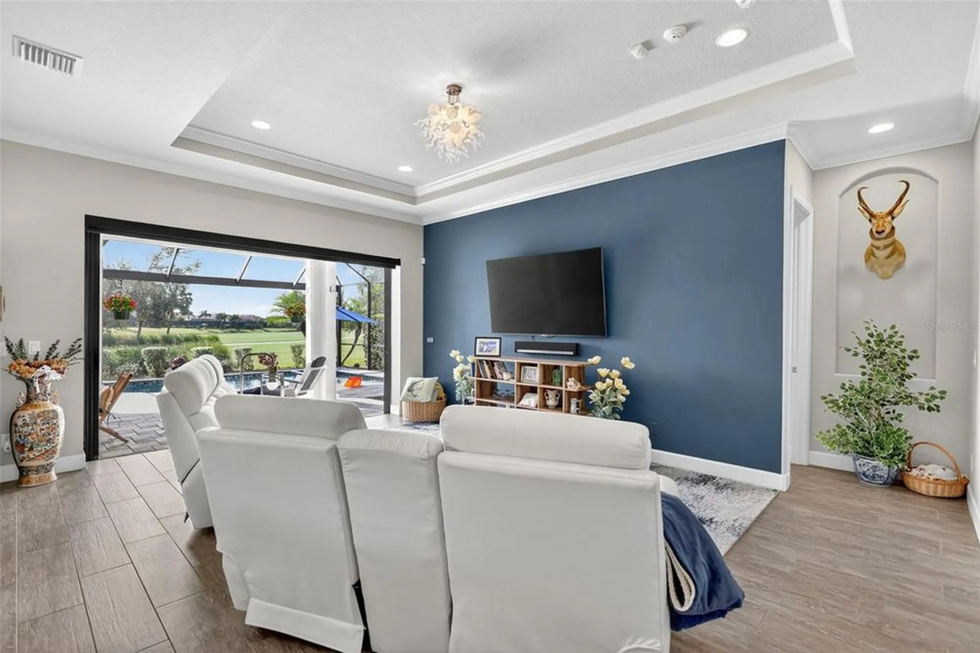 Property Slideshow image 10 of 87 | 13208 sorrento way, Bradenton, FL, 34211