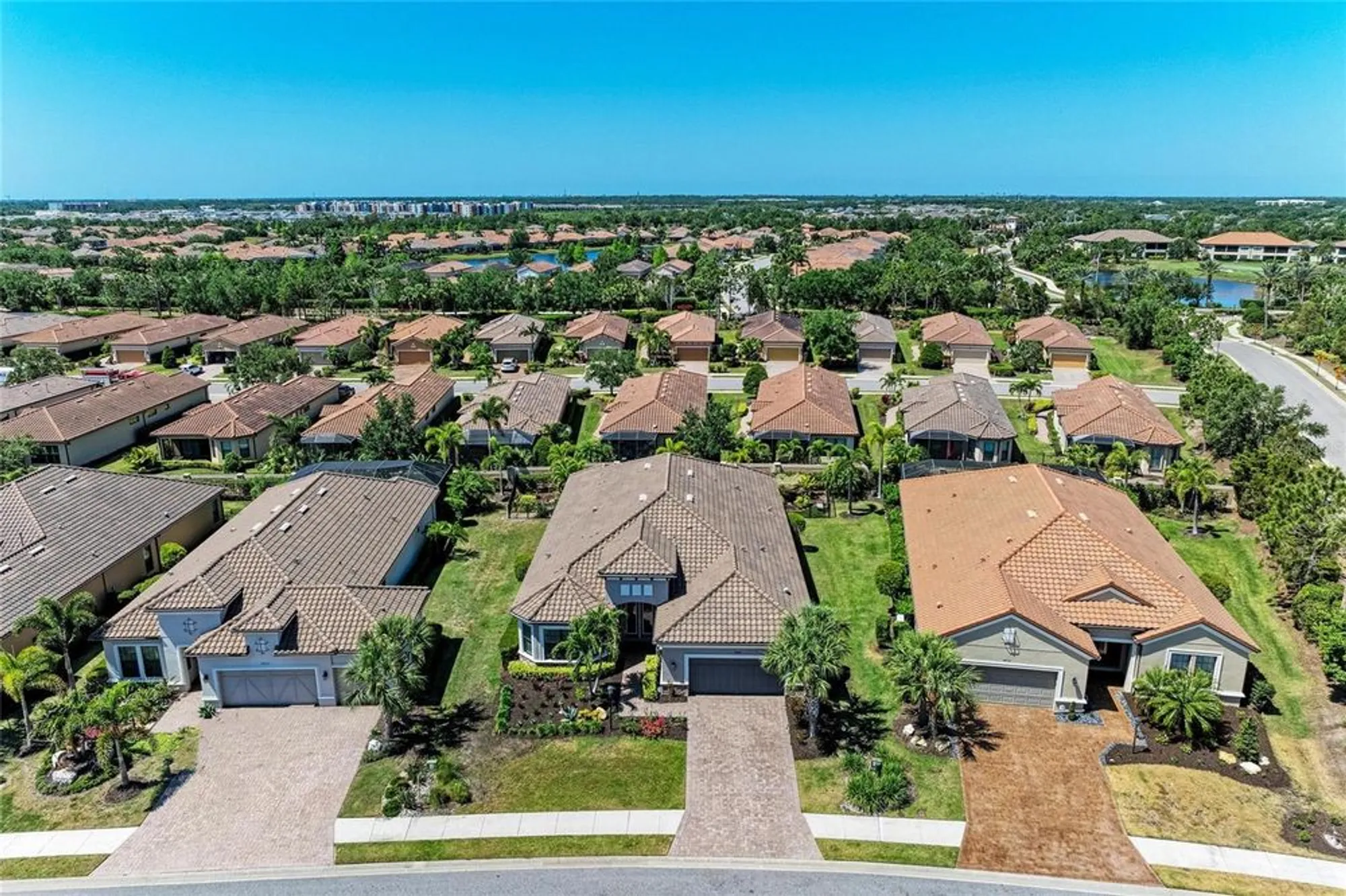 Property Slideshow image 45 of 70 | 4908 tivoli run, Bradenton, FL, 34211