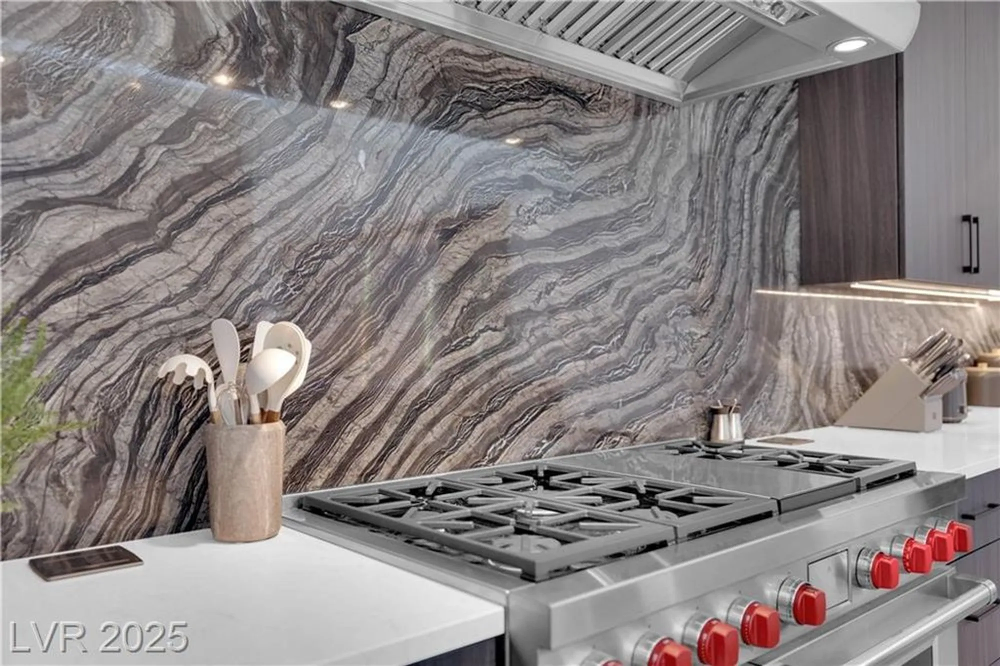 Property Slideshow image 23 of 95 | 16 canyon shores pl, Henderson, NV, 89011