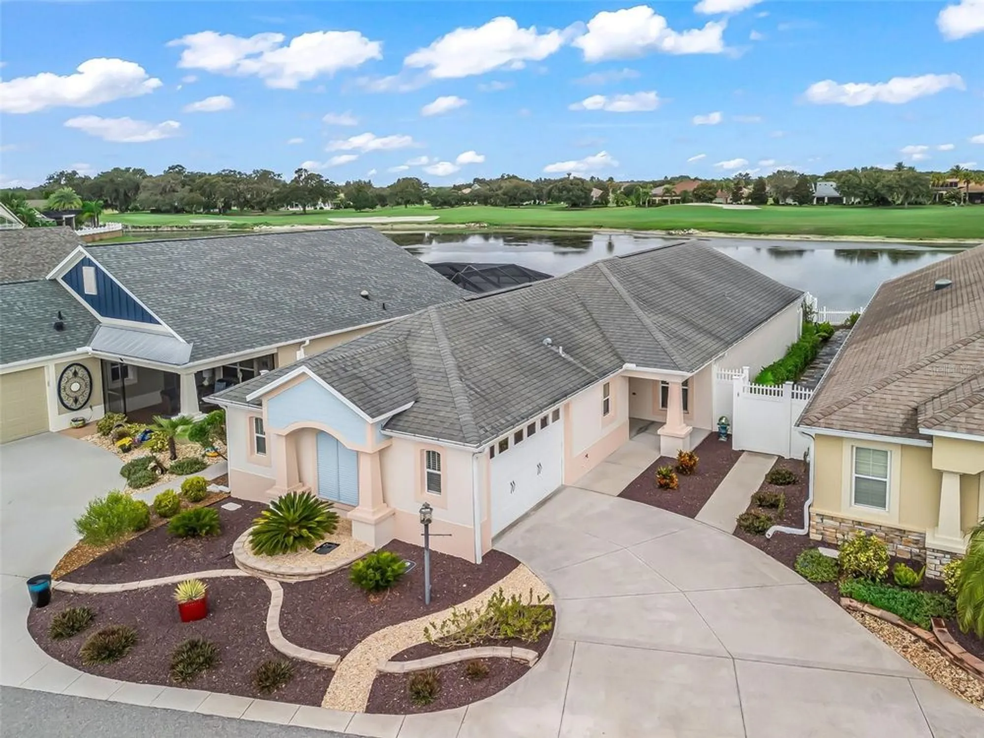 Property Slideshow image 4 of 54 | 1225 edgewater ln, The Villages, FL, 32162