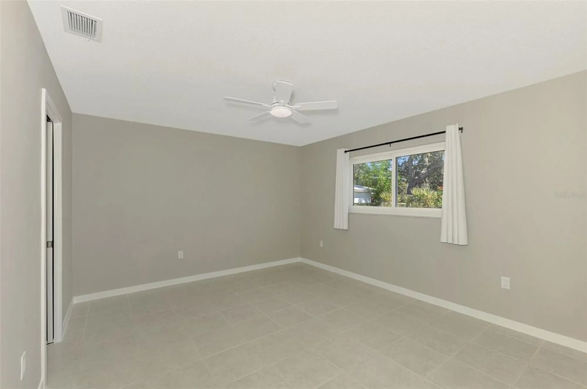 Property Slideshow image 23 of 71 | 501 sloop way, Nokomis, FL, 34275