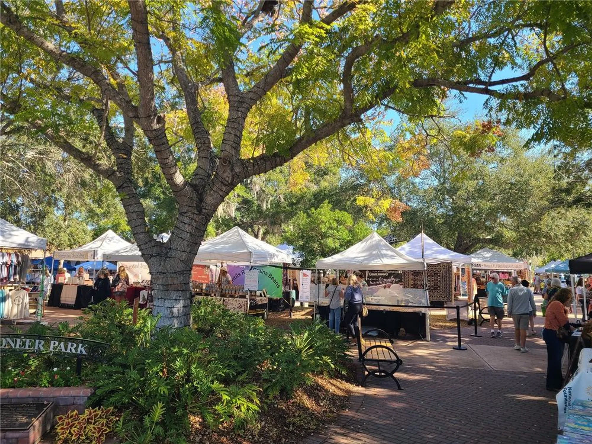 Property Slideshow image 38 of 43 | 1342 stonehaven ln, Dunedin, FL, 34698