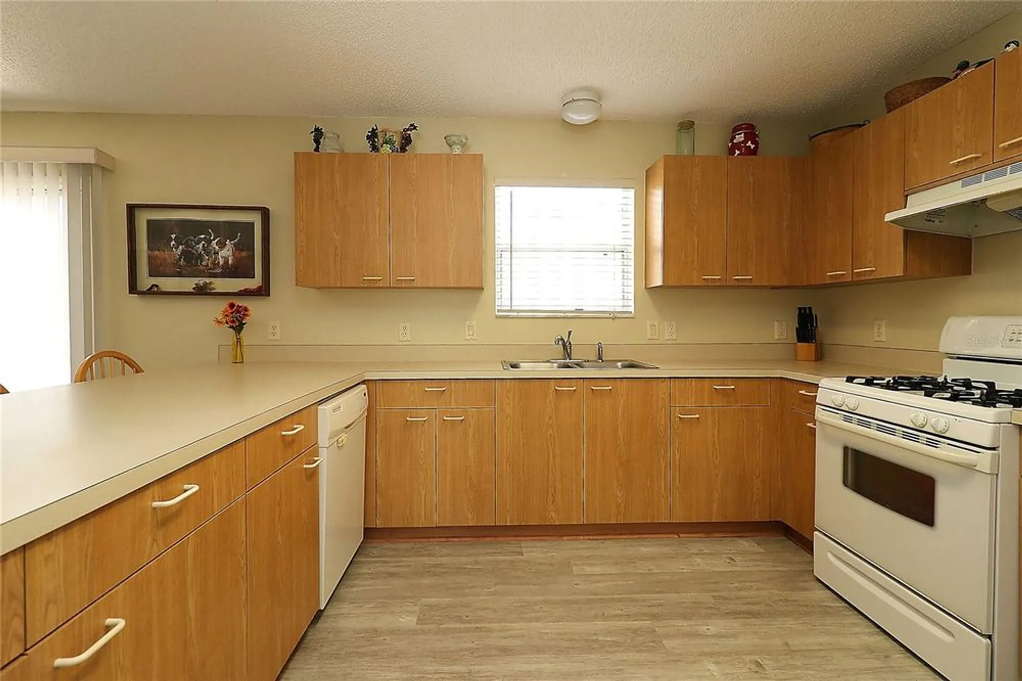 Property Slideshow image 12 of 42 | 1482 azteca loop, The Villages, FL, 32162