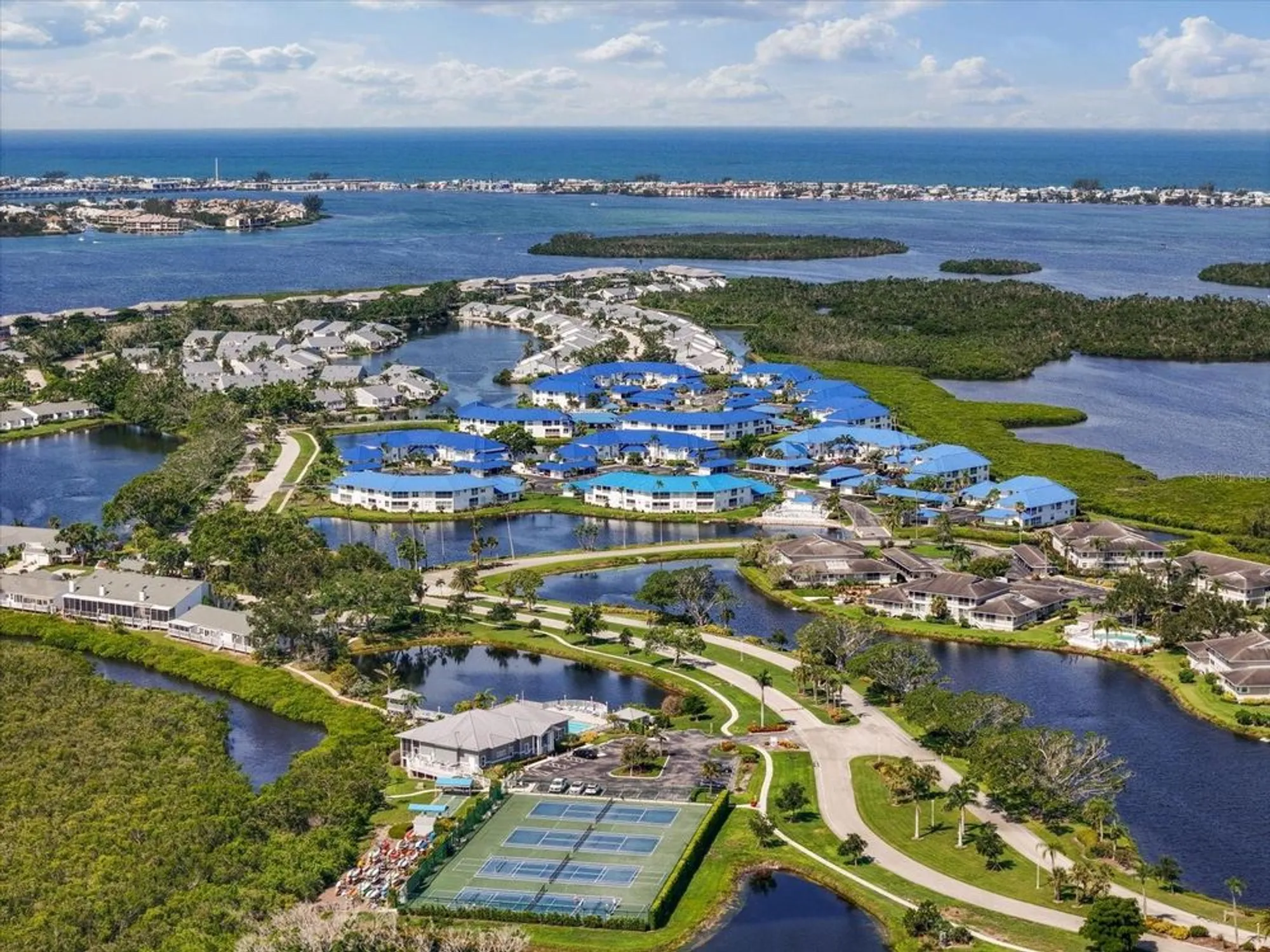 Property Slideshow image 50 of 65 | 970 sandpiper cir # 970, Bradenton, FL, 34209