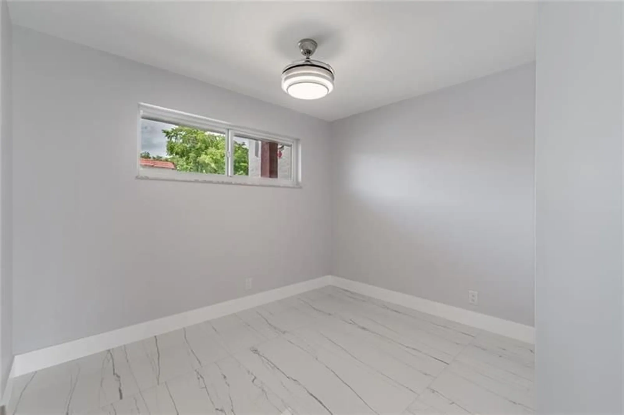 Property Slideshow image 14 of 28 | 361 s hollybrook dr 105, Pembroke Pines, FL, 33025