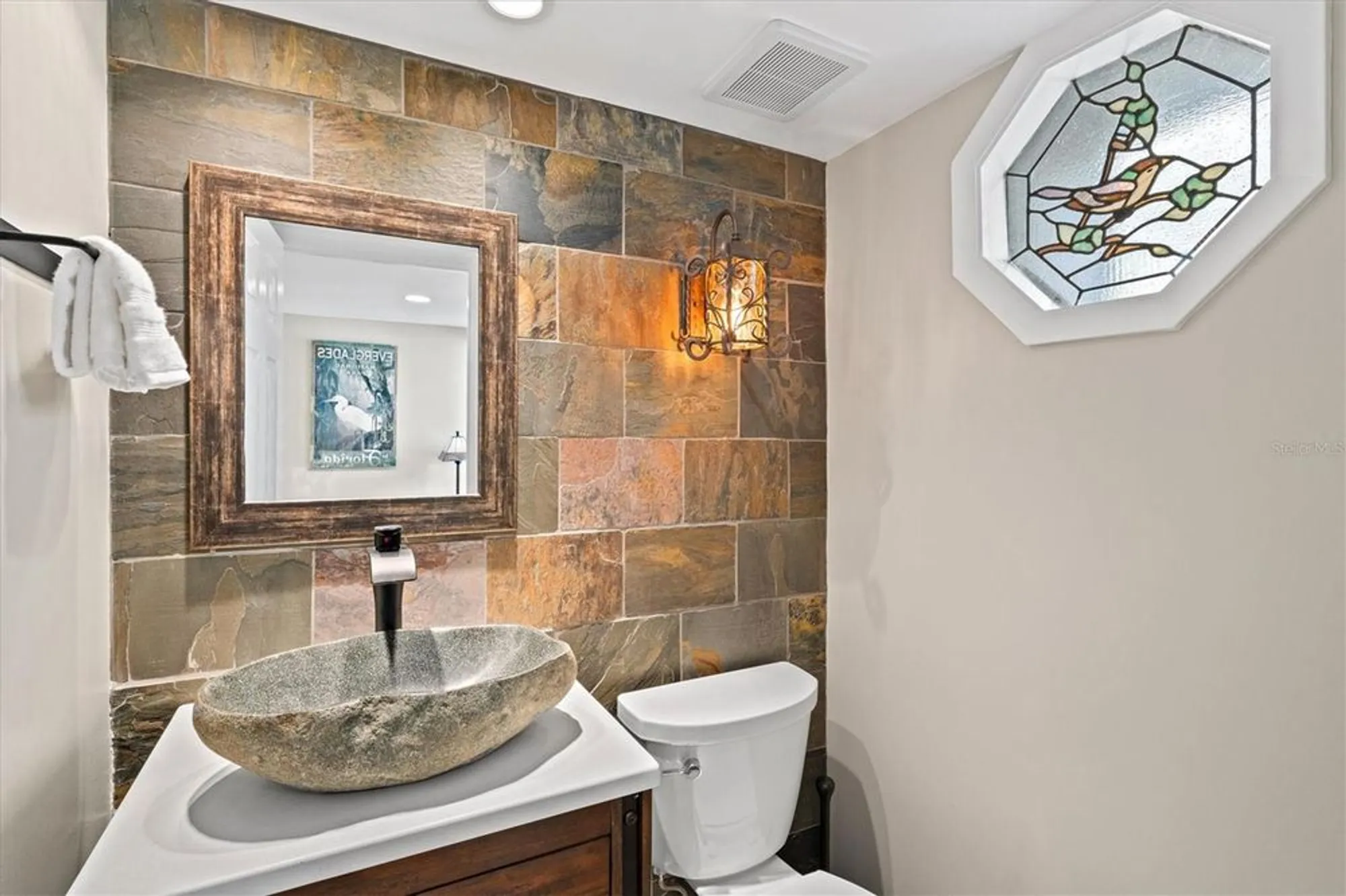 Property Slideshow image 5 of 69 | 1447 landings cir # 68, Sarasota, FL, 34231