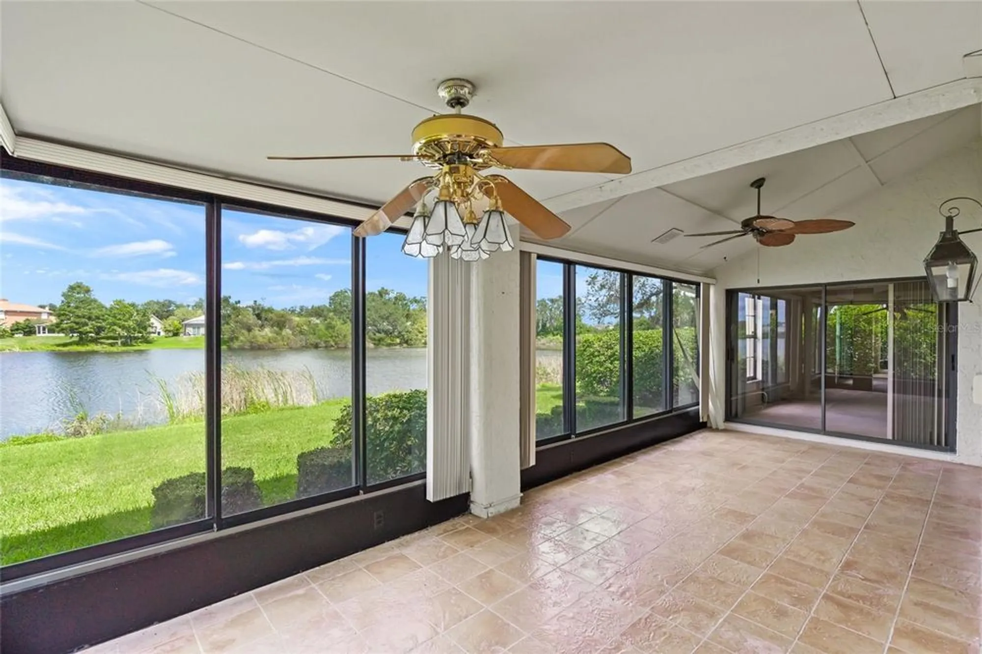 Property Slideshow image 35 of 43 | 7475 oak moss dr 20, Sarasota, FL, 34241