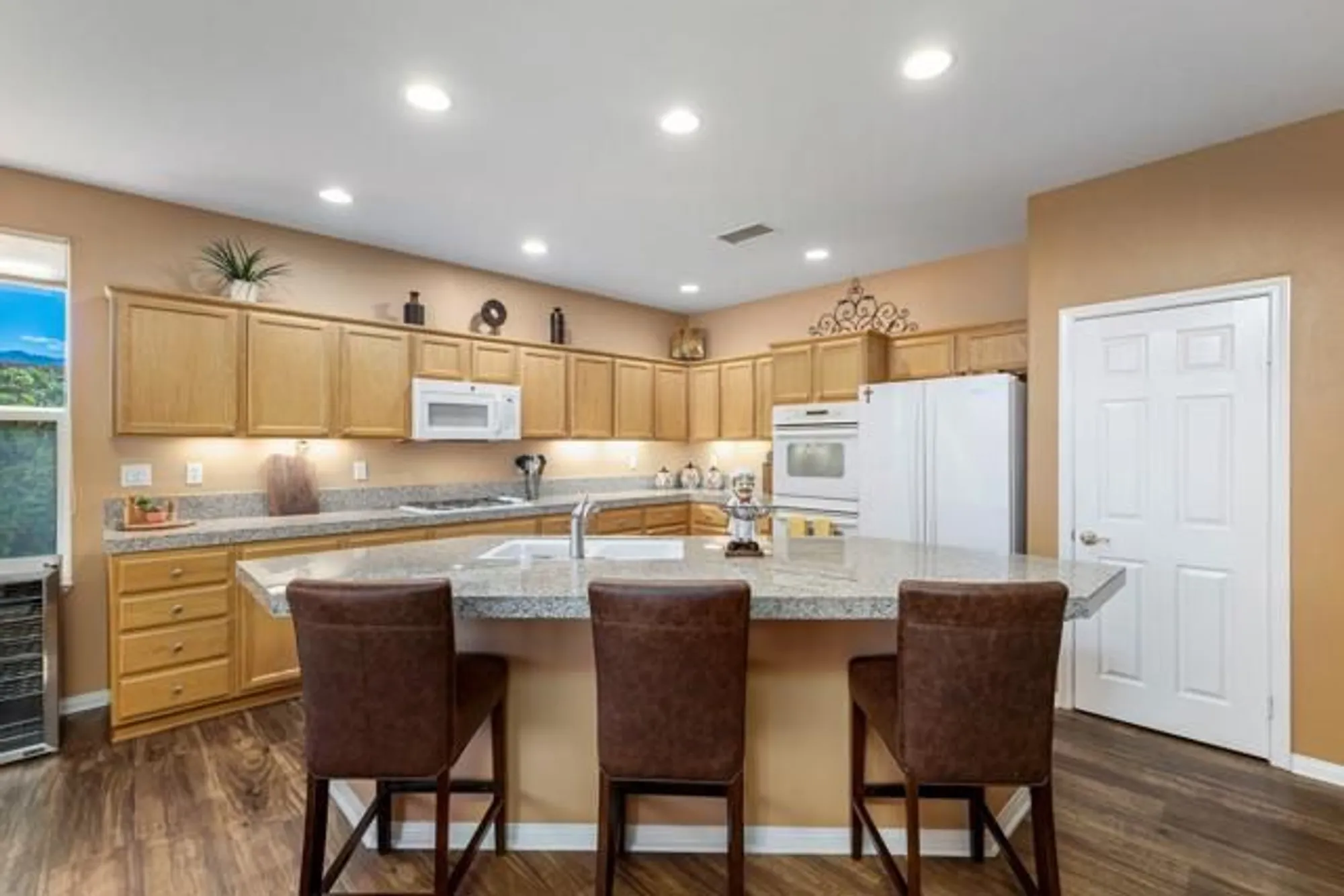 Property Slideshow image 14 of 79 | 60328 desert shadows dr, La Quinta, CA, 92253
