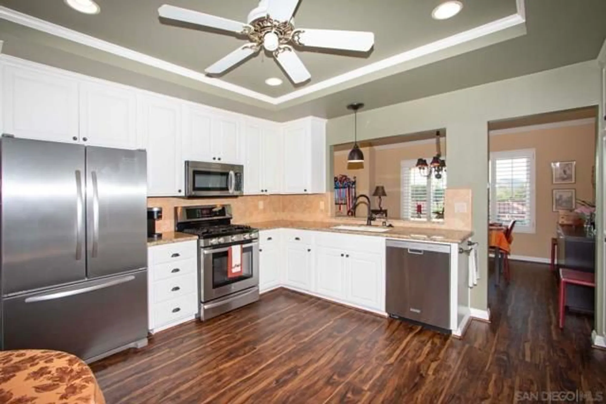 Property Slideshow image 8 of 39 | 17638 caminito hercuba, San Diego, CA, 92128