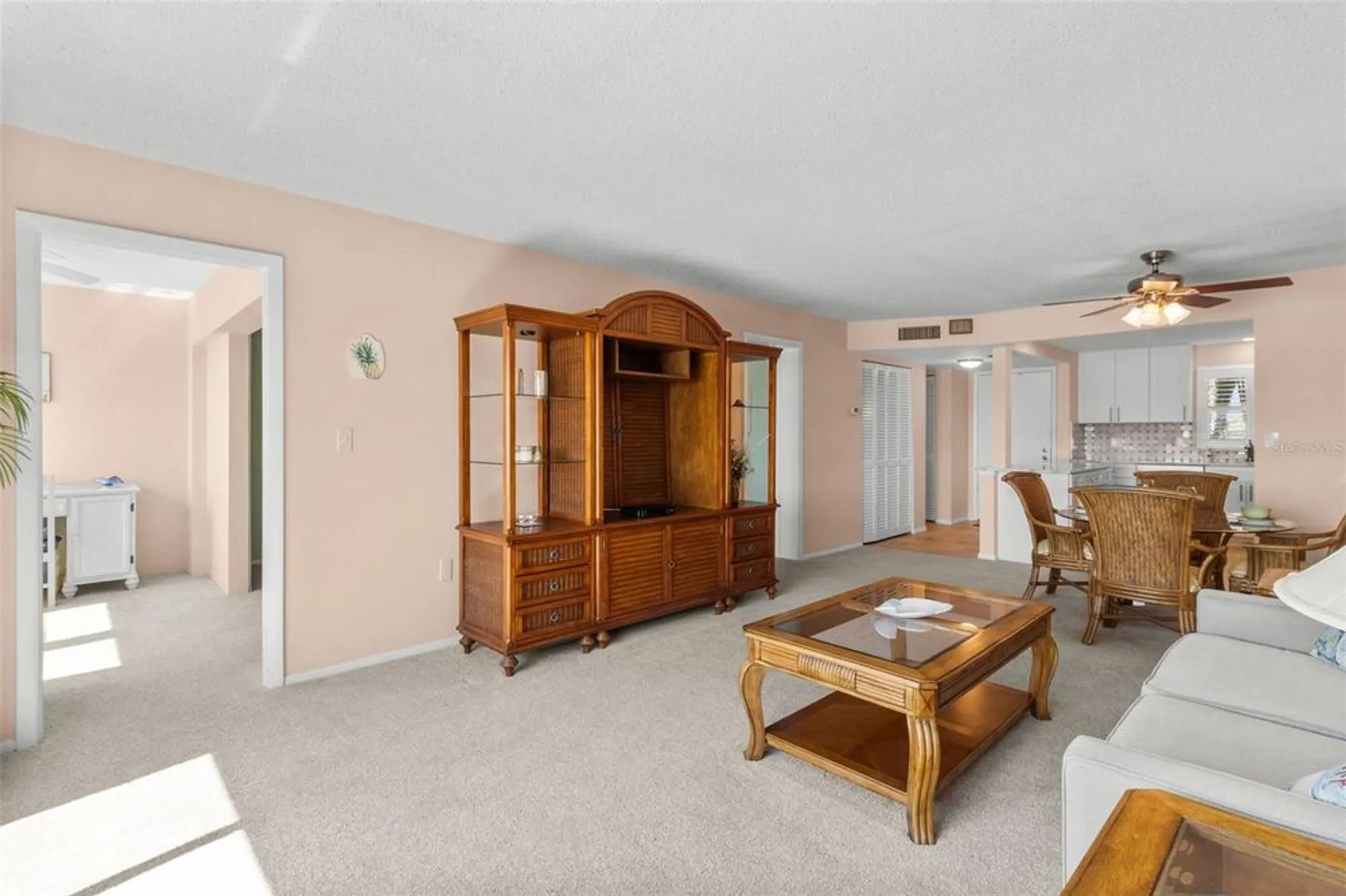 Property Slideshow image 29 of 40 | 4775 cove cir apt 407, Saint Petersburg, FL, 33708