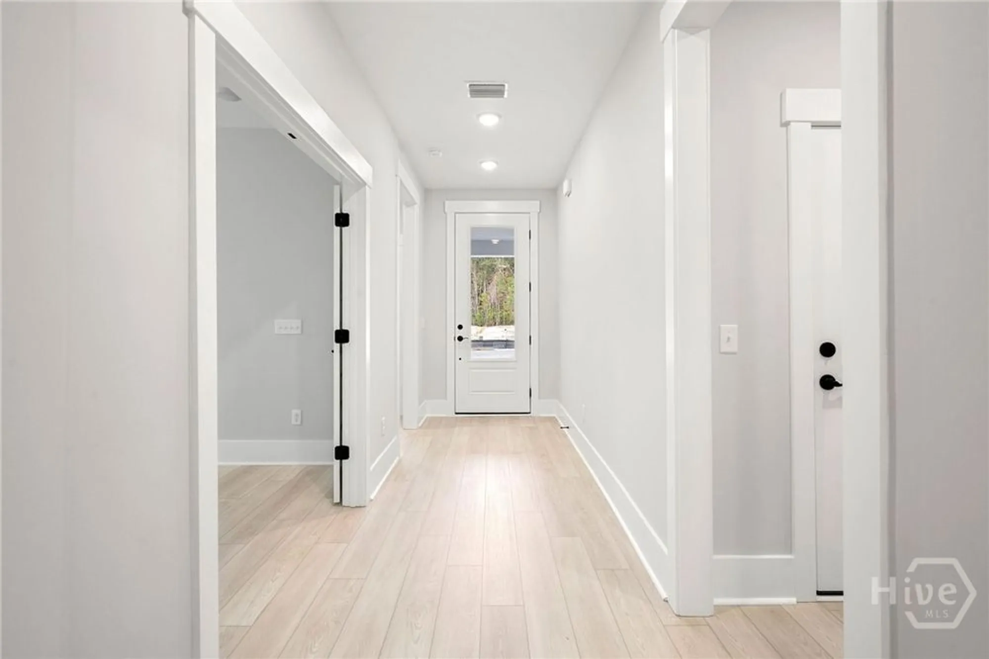 Property Slideshow image 5 of 59 | 273 birch dr, Richmond Hill, GA, 31324