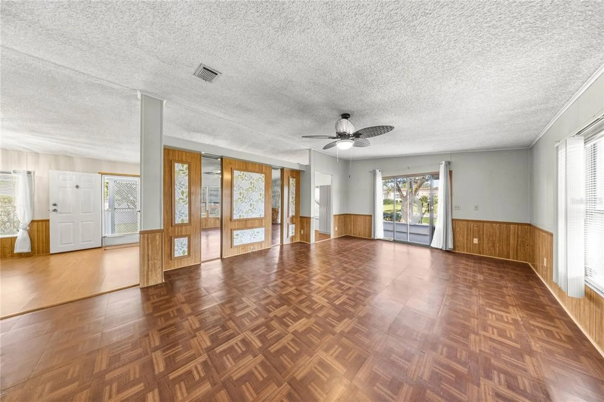 Property Slideshow image 10 of 40 | 6366 sw 84th ln, Ocala, FL, 34476