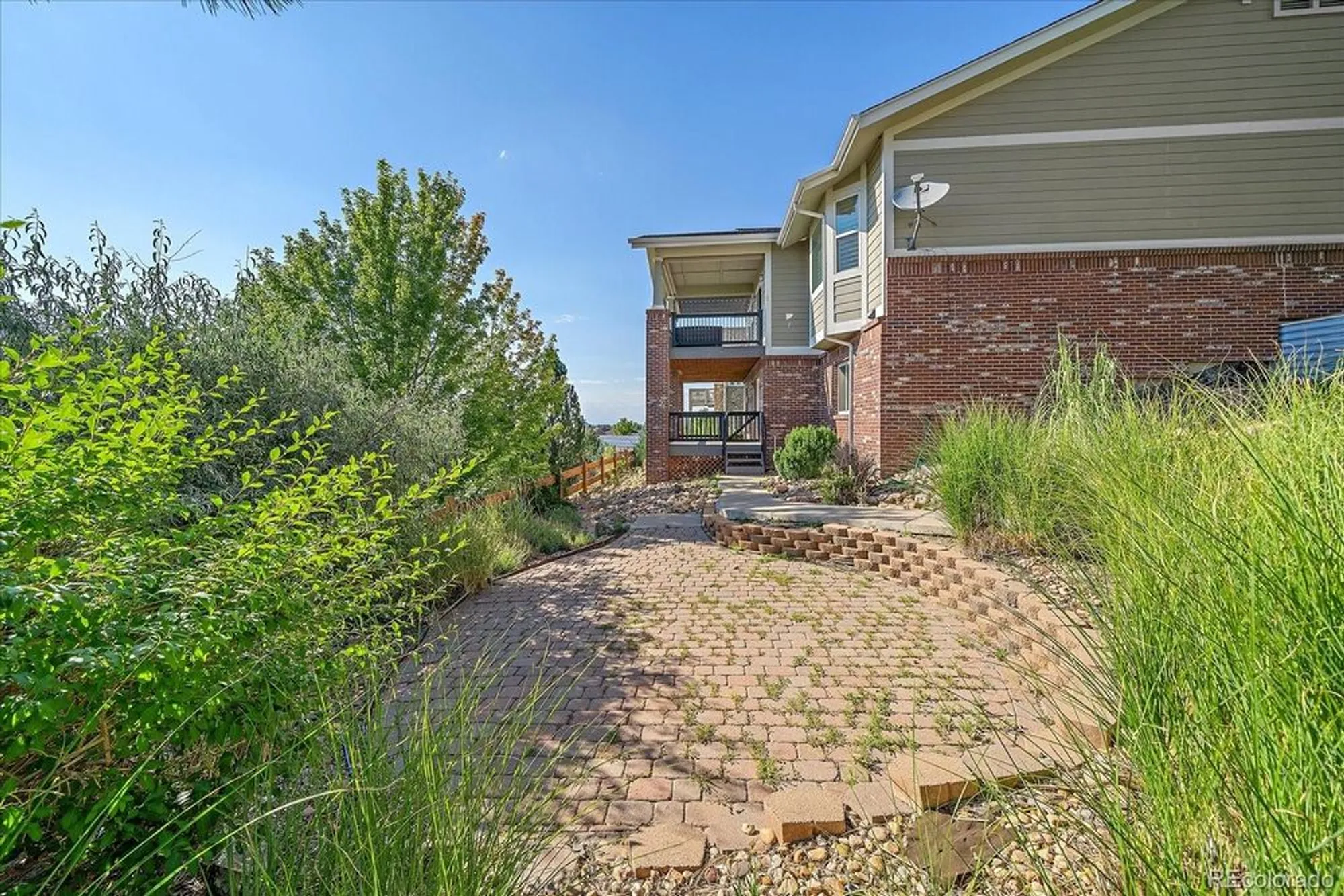 Property Slideshow image 35 of 43 | 22852 e david pl, Aurora, CO, 80016