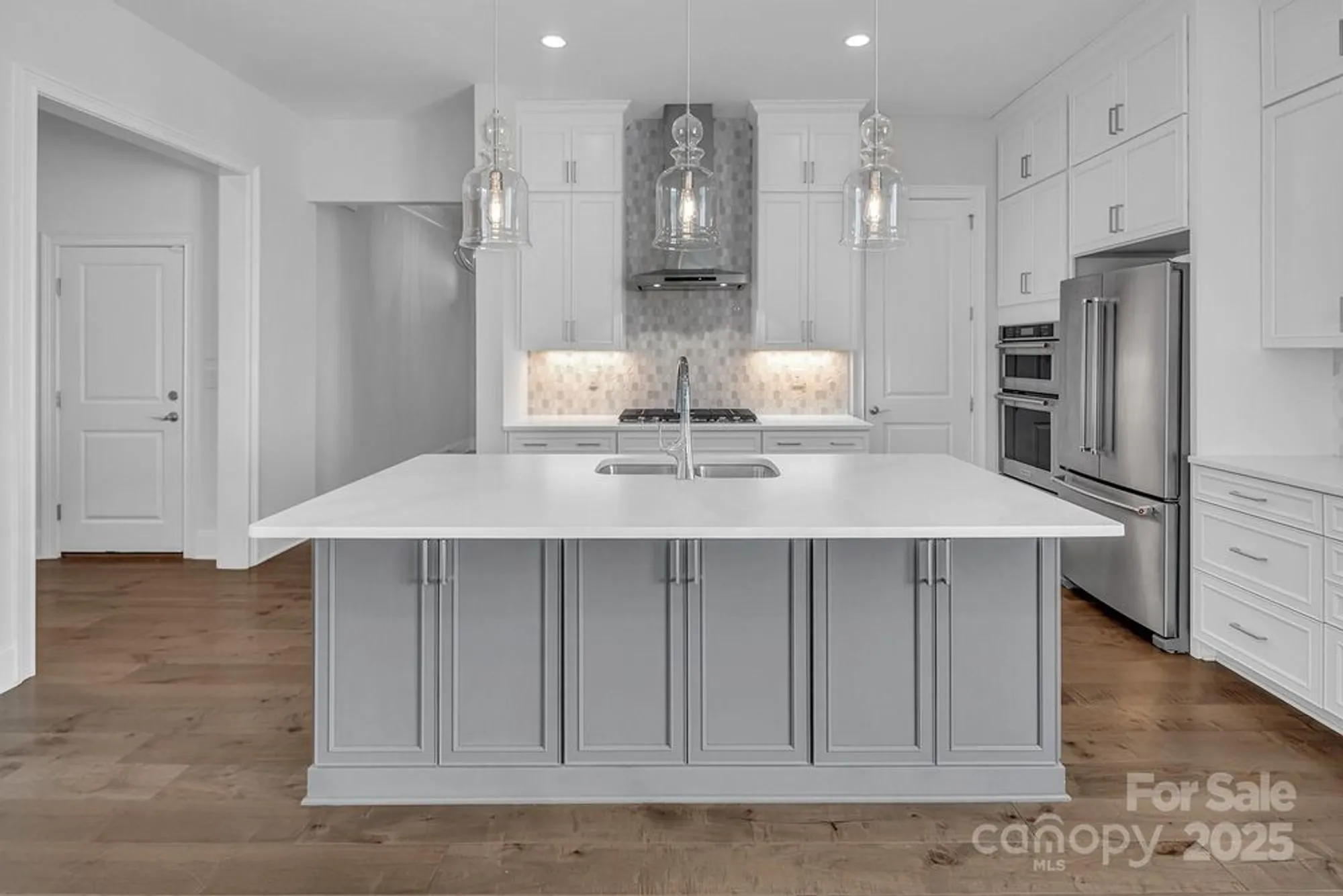 Property Slideshow image 12 of 44 | 14008 little spring ct, Charlotte, NC, 28278