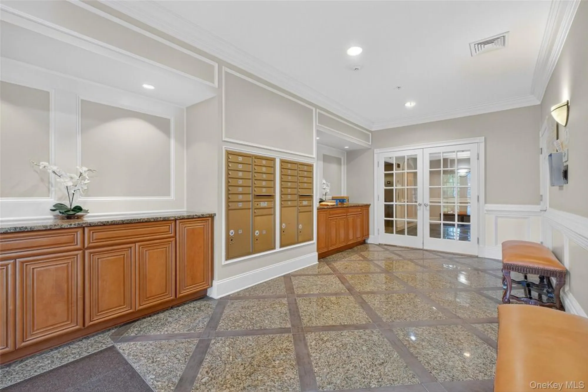Property Slideshow image 3 of 43 | 423 regency dr, Fishkill, NY, 12524
