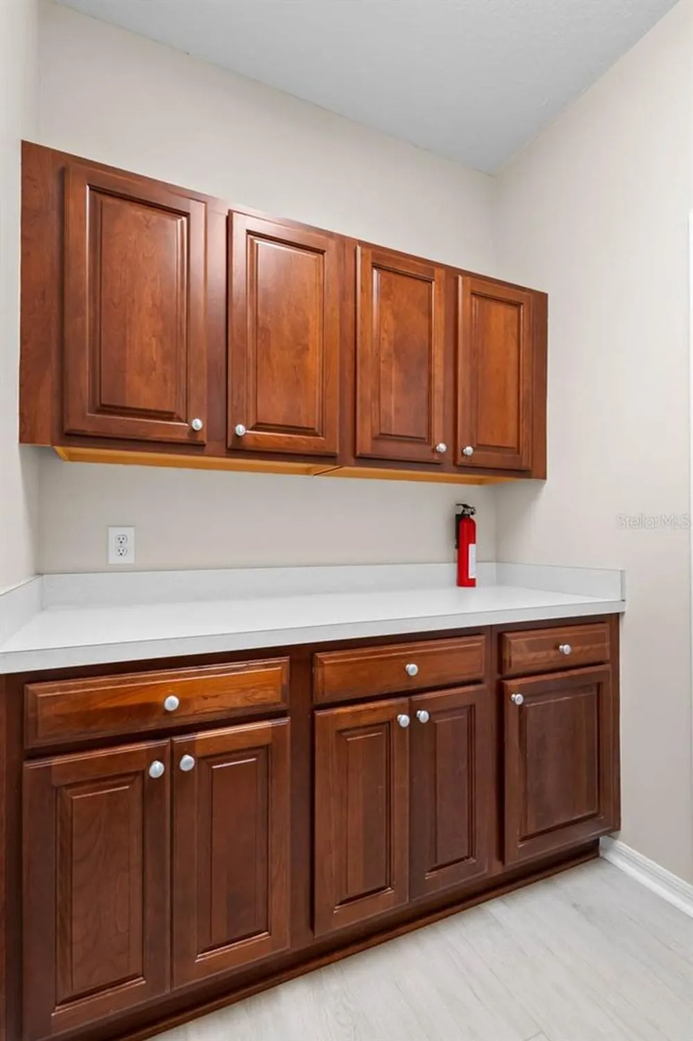 Property Slideshow image 16 of 52 | 1112 jasmine creek ct, Sun City Center, FL, 33573