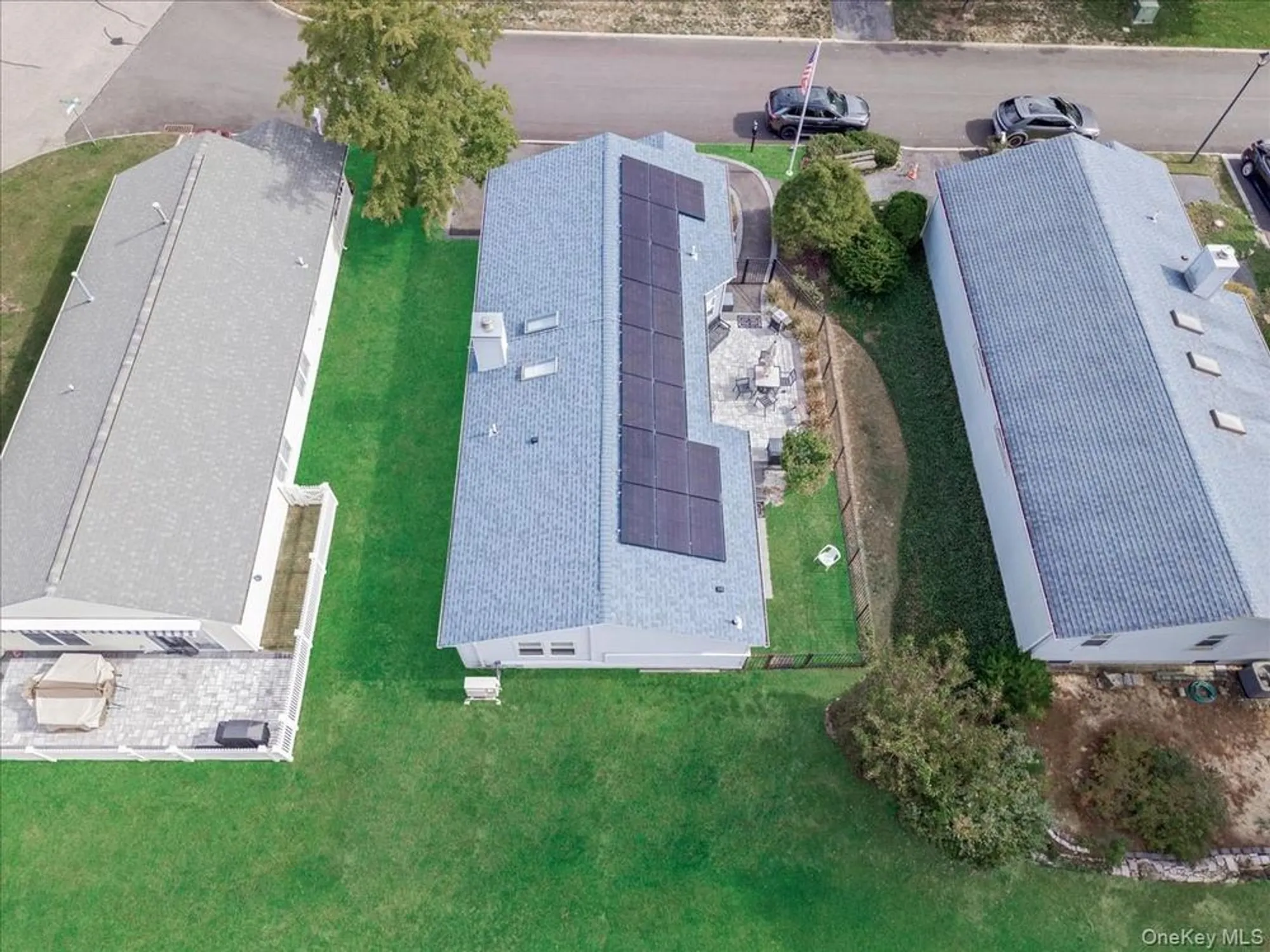 Property Slideshow image 24 of 32 | 2 limetree dr, Manorville, NY, 11949