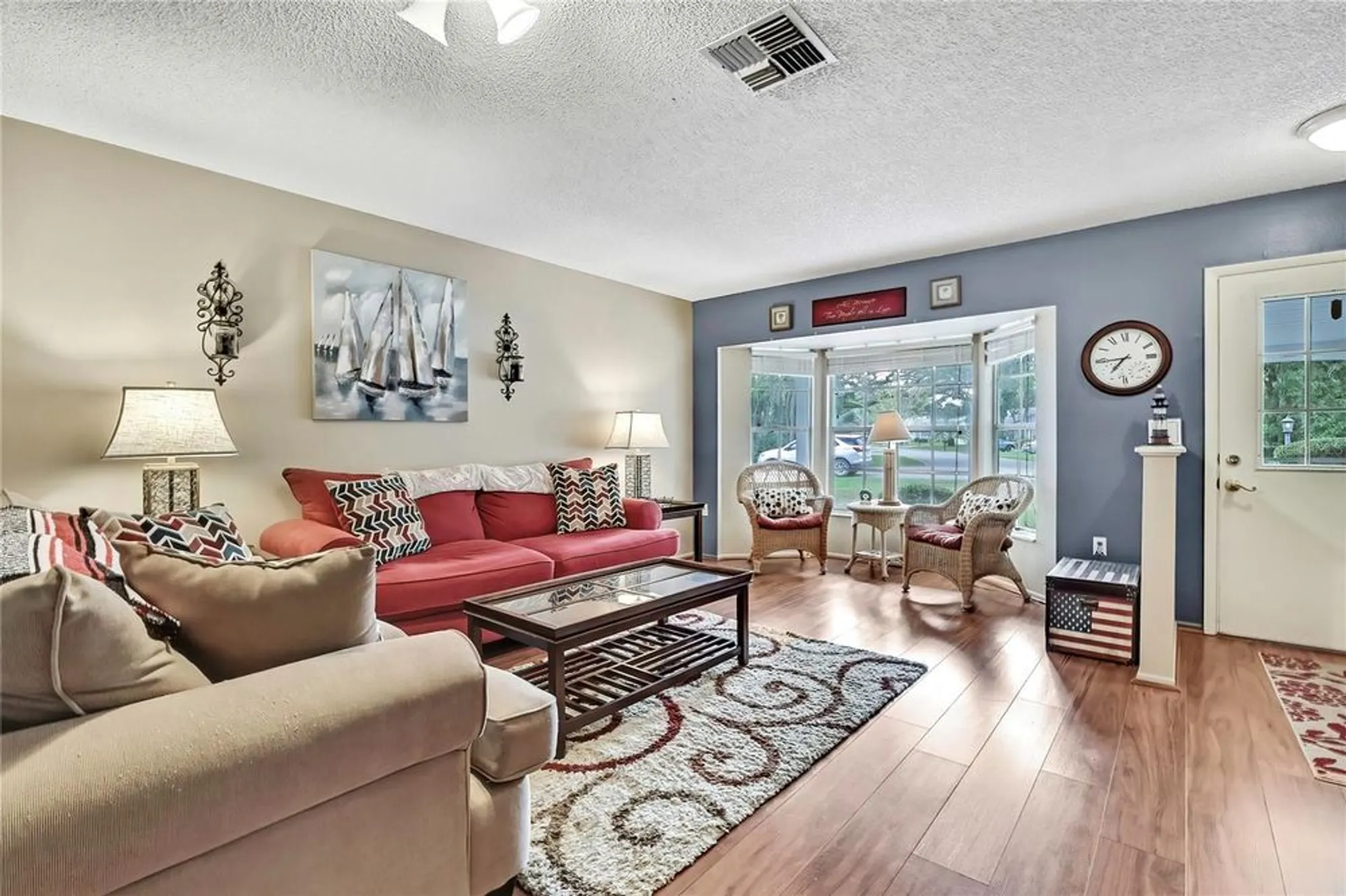 Property Slideshow image 4 of 72 | 6517 ocean pines ln, Spring Hill, FL, 34606