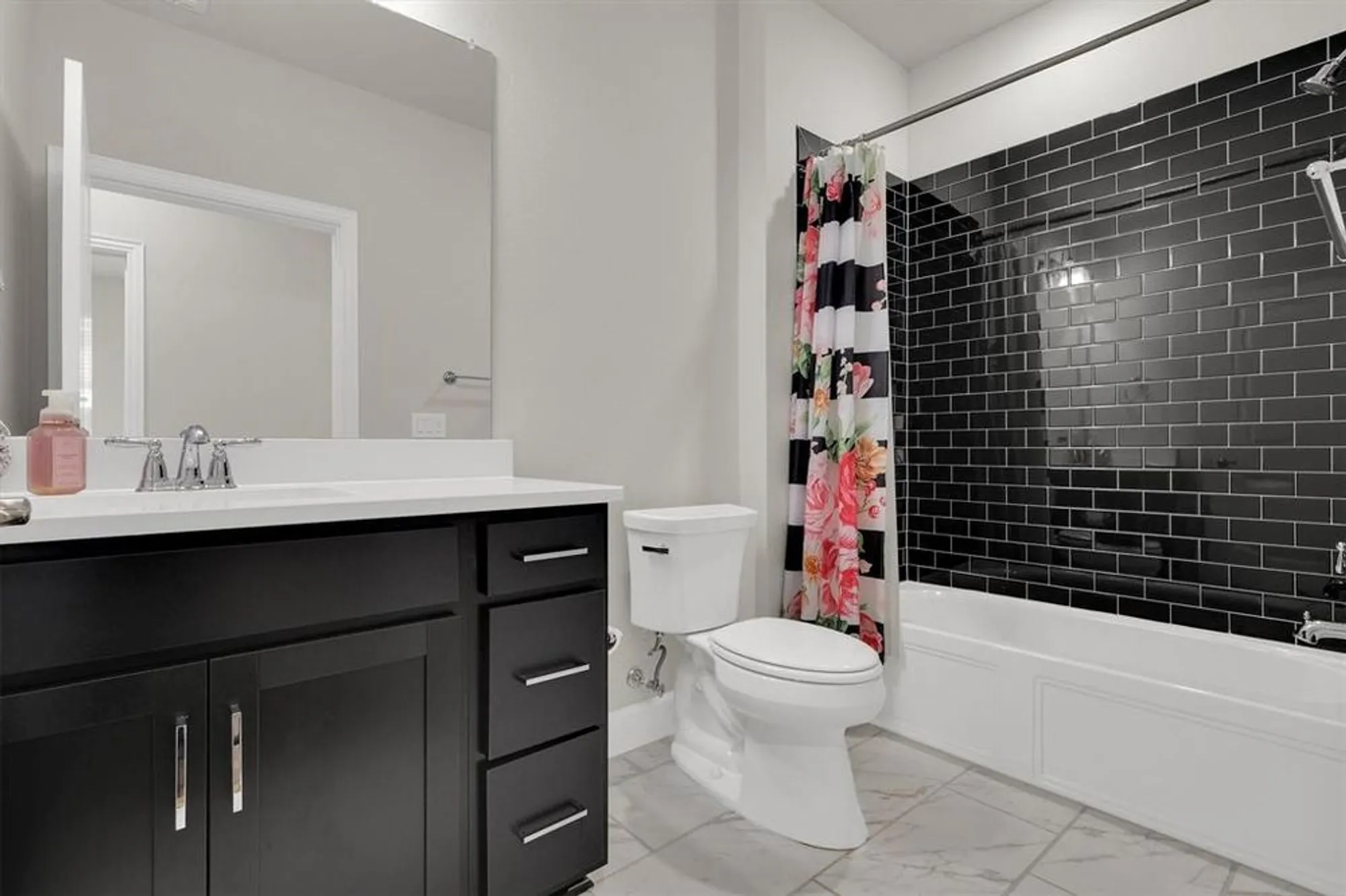 Property Slideshow image 15 of 32 | 651 n watters rd apt 2105, Allen, TX, 75013