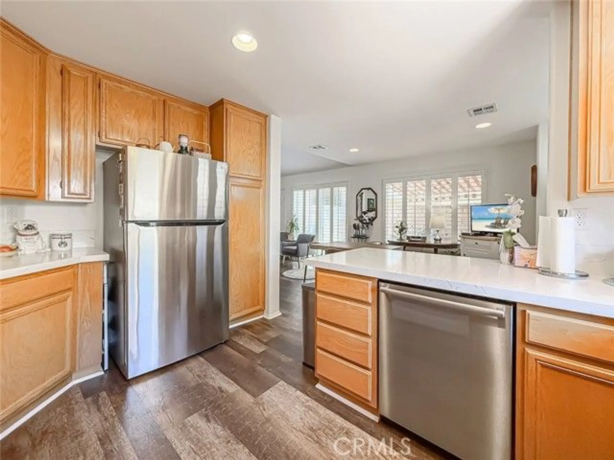 Property Slideshow image 19 of 47 | 2037 freesia ave, Simi Valley, CA, 93063