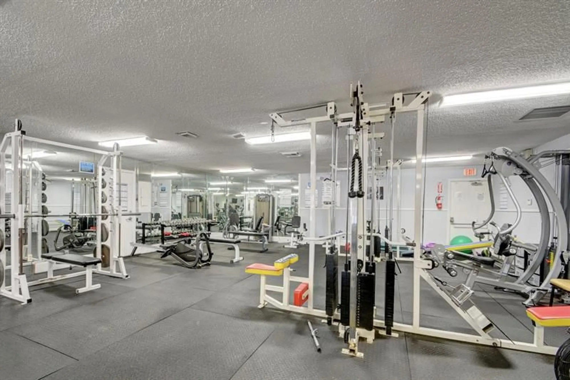 Property Slideshow image 47 of 67 | 100 lake meryl dr 201, West Palm Beach, FL, 33411