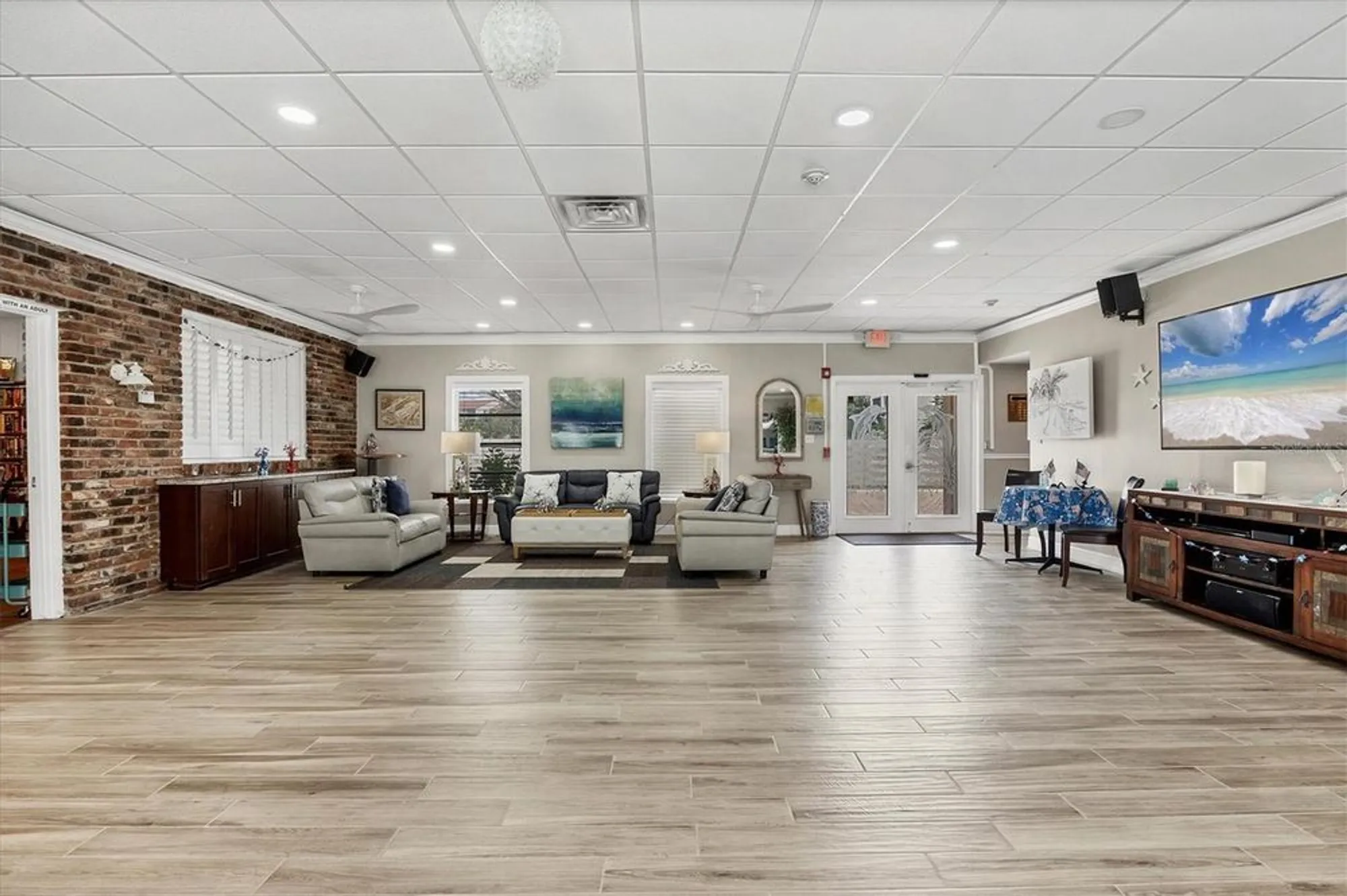 Property Slideshow image 38 of 55 | 1350 n portofino dr apt 107, Sarasota, FL, 34242