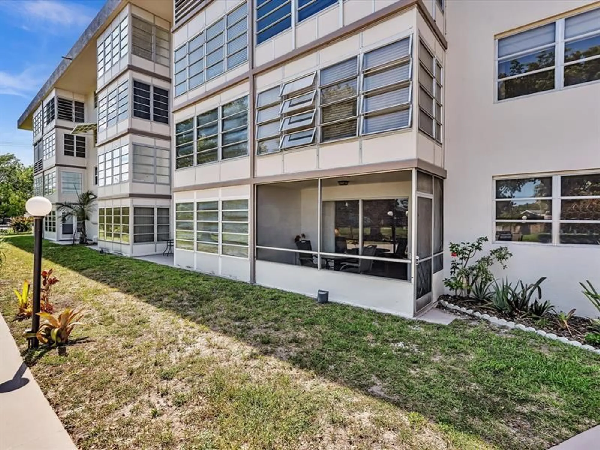 Property Slideshow image 25 of 41 | 2801 nw 47th ter apt 106, Lauderdale Lakes, FL, 33313