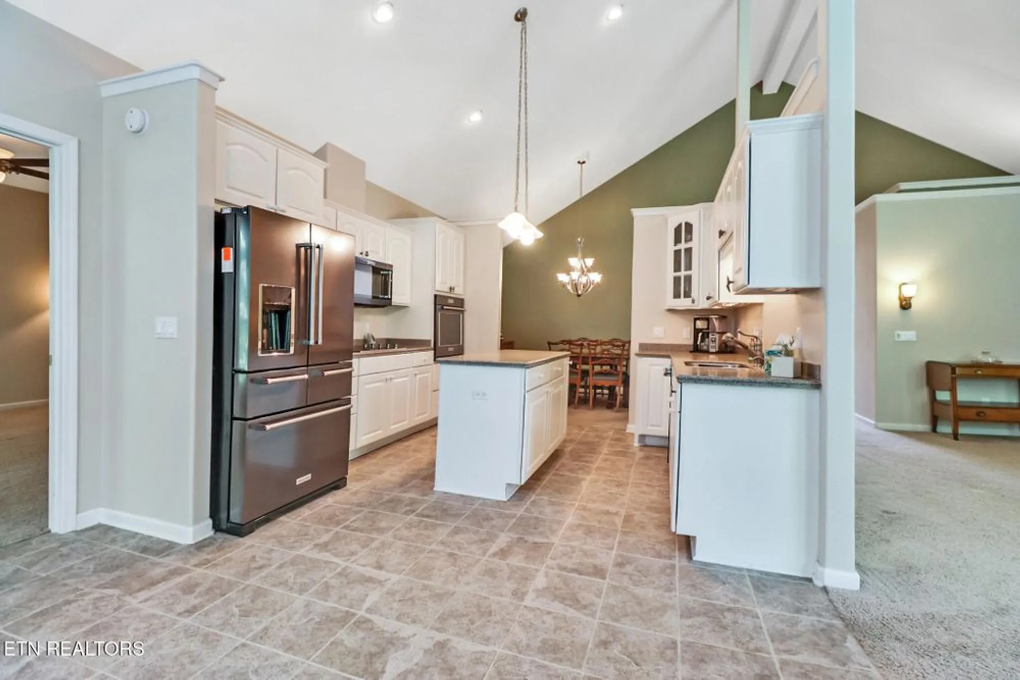 Property Slideshow image 15 of 52 | 123 lafayette pt apt 1, Crossville, TN, 38558