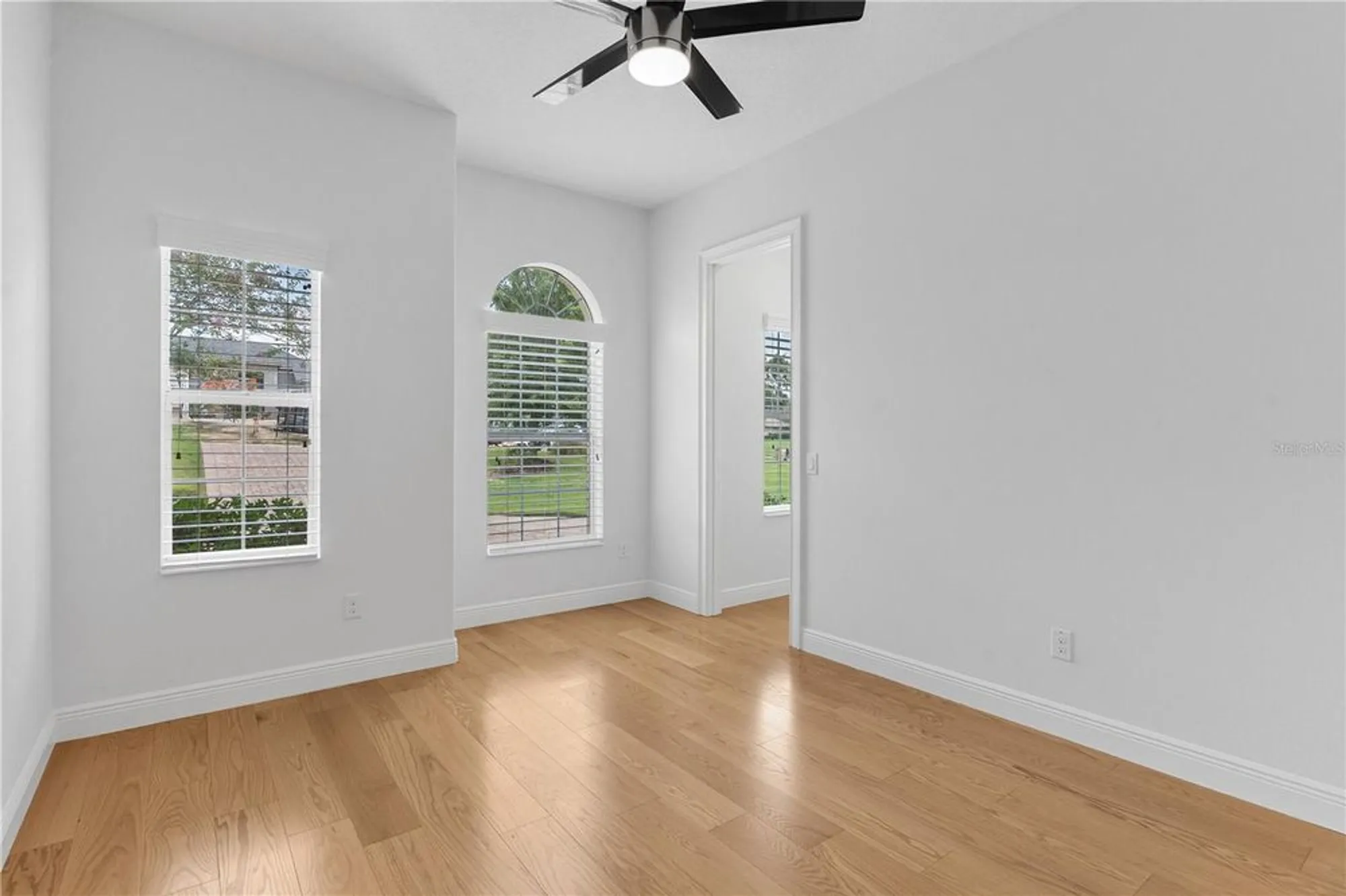 Property Slideshow image 36 of 54 | 5312 meadow hill loop, Lady Lake, FL, 32159