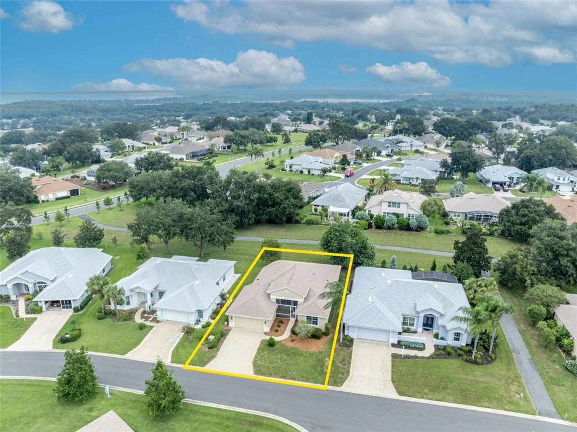 Property Slideshow image 46 of 52 | 5837 bounty cir, Tavares, FL, 32778