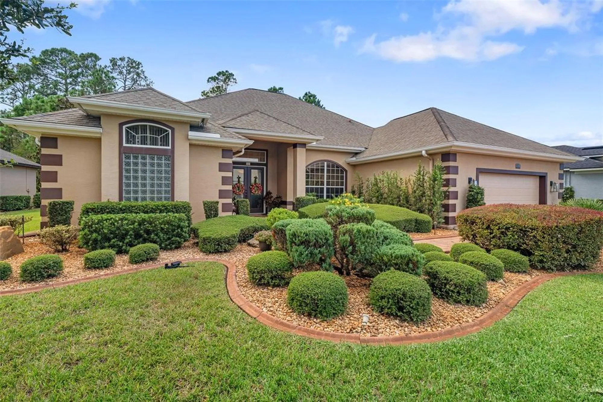 Property Slideshow image 2 of 88 | 945 stone lake dr, Ormond Beach, FL, 32174