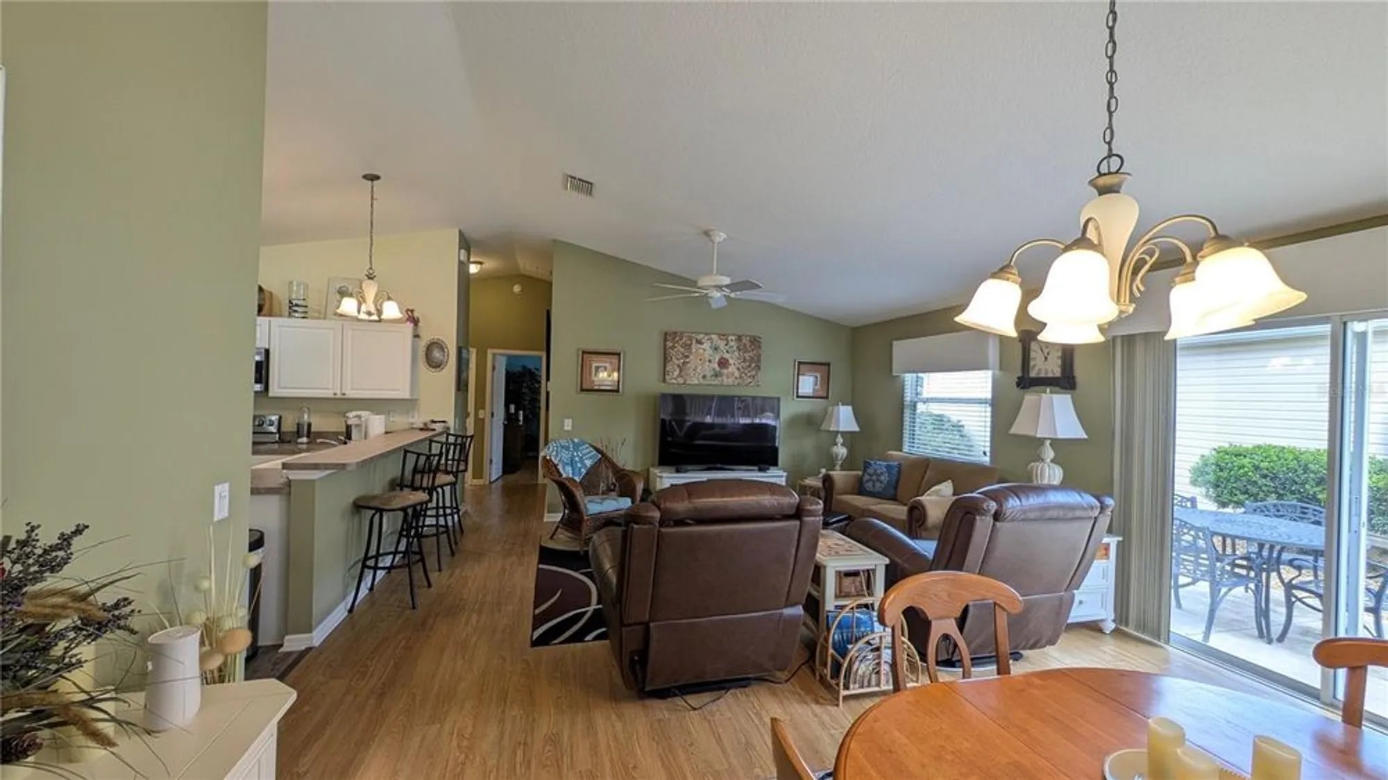 Property Slideshow image 11 of 32 | 971 margaux trl, The Villages, FL, 32162