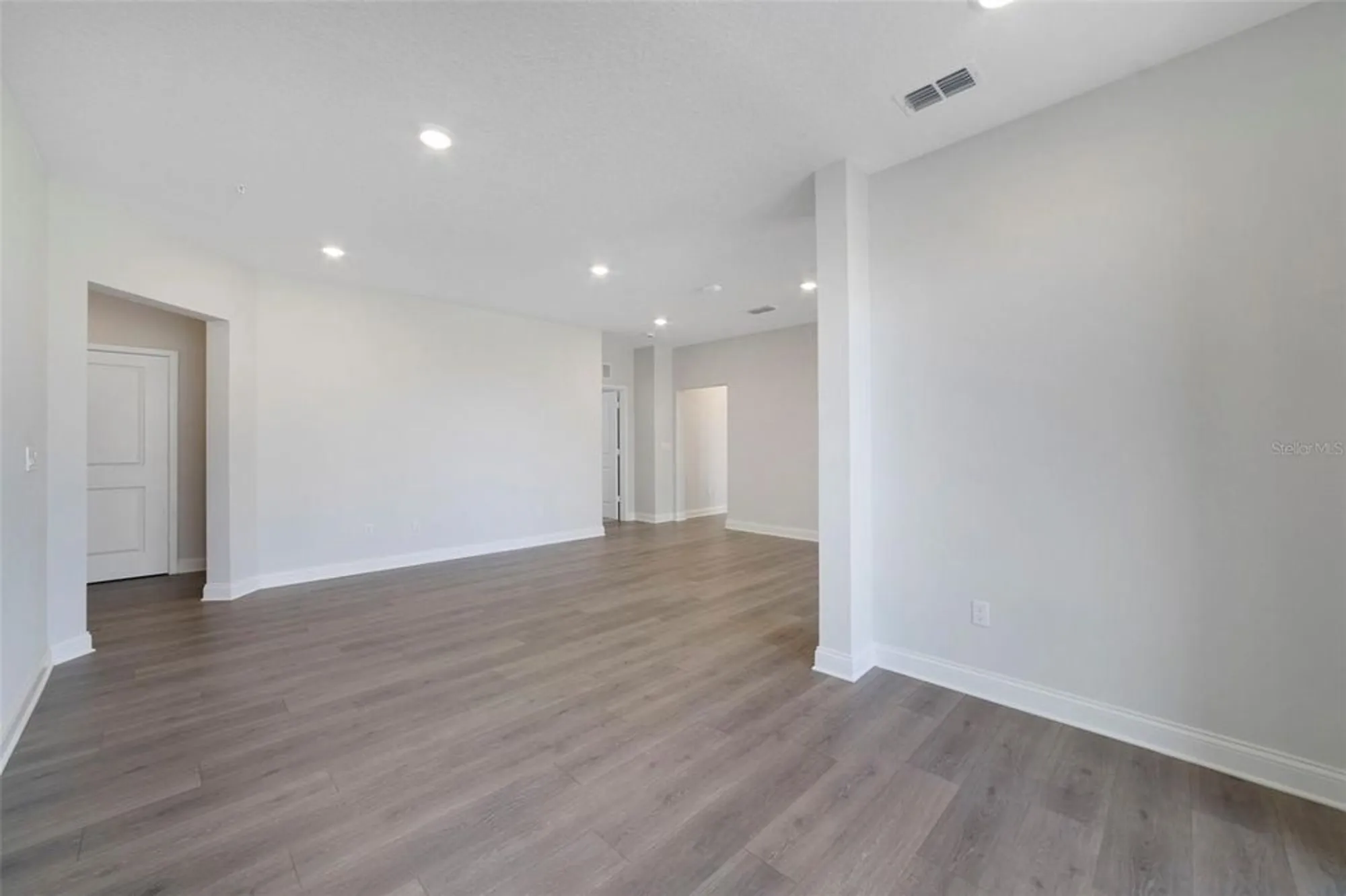 Property Slideshow image 7 of 35 | 7545 laureate blvd unit 7202, Orlando, FL, 32827