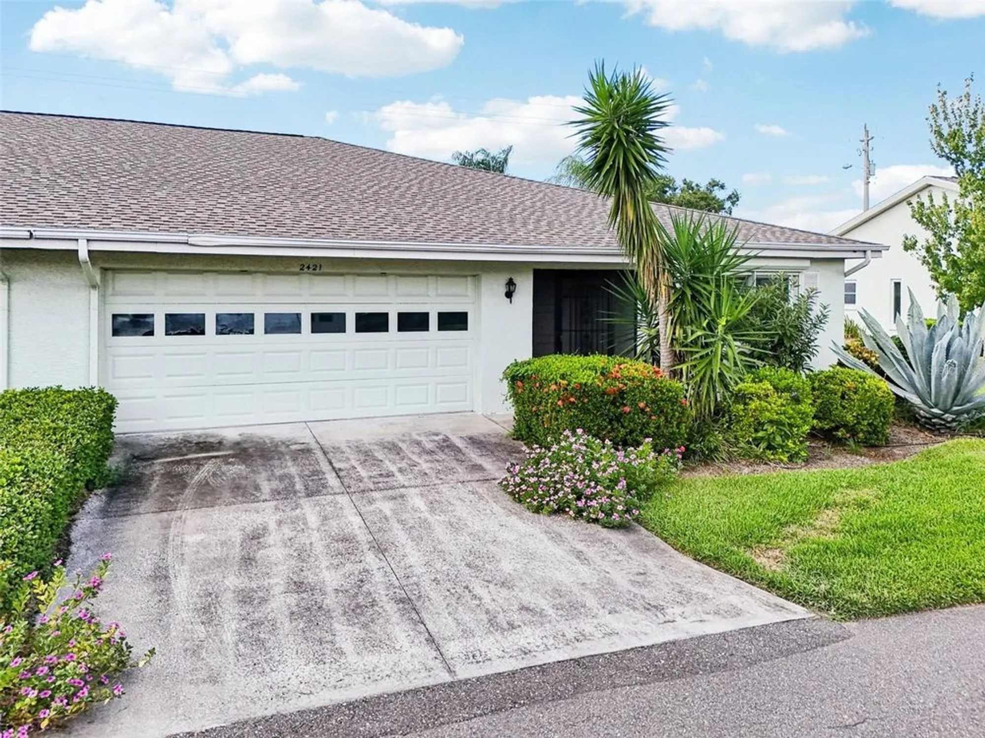 Property Slideshow image 51 of 55 | 2421 lancaster dr, Sun City Center, FL, 33573
