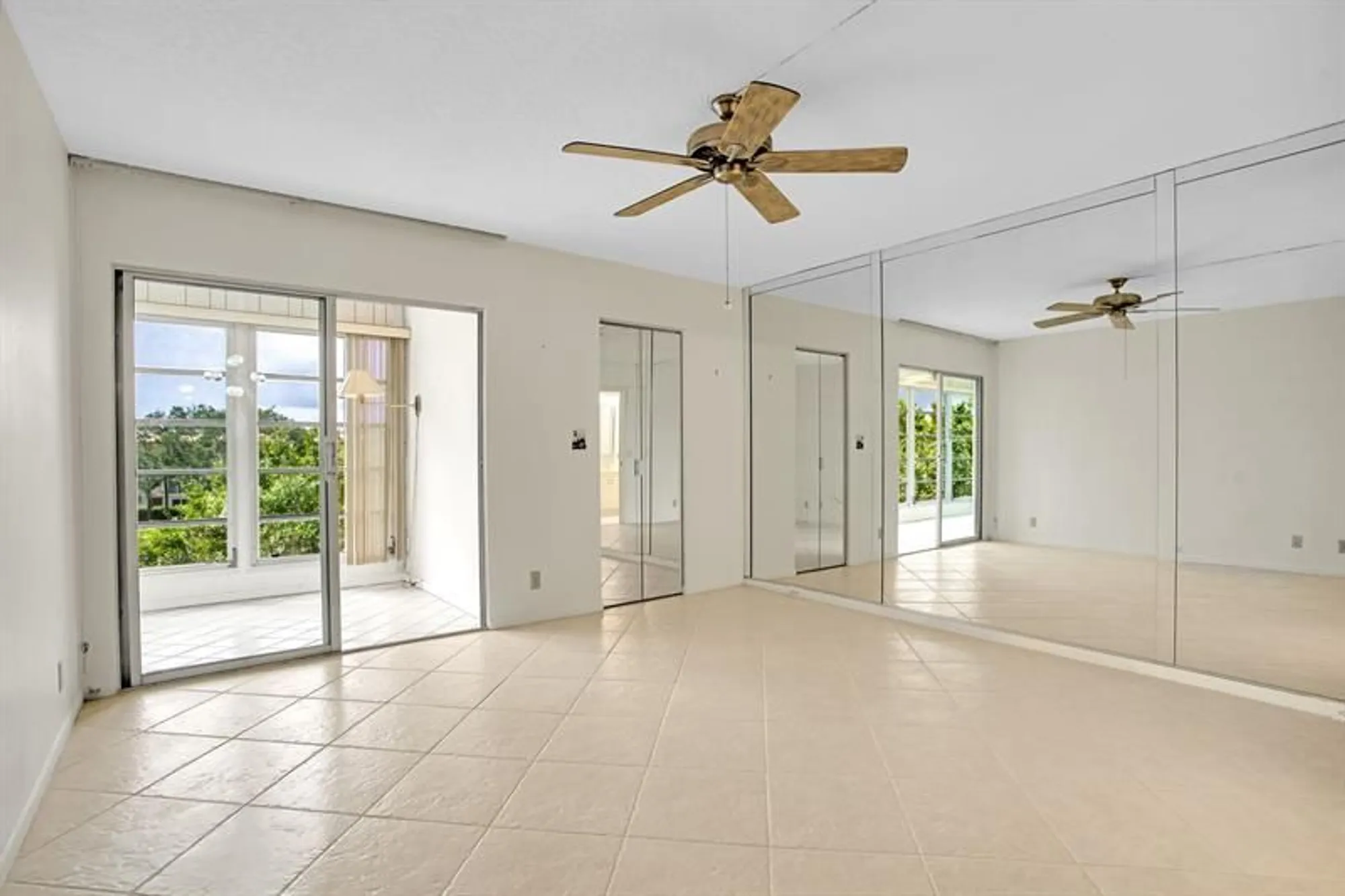 Property Slideshow image 23 of 28 | 2202 lucaya bnd d4, Coconut Creek, FL, 33066