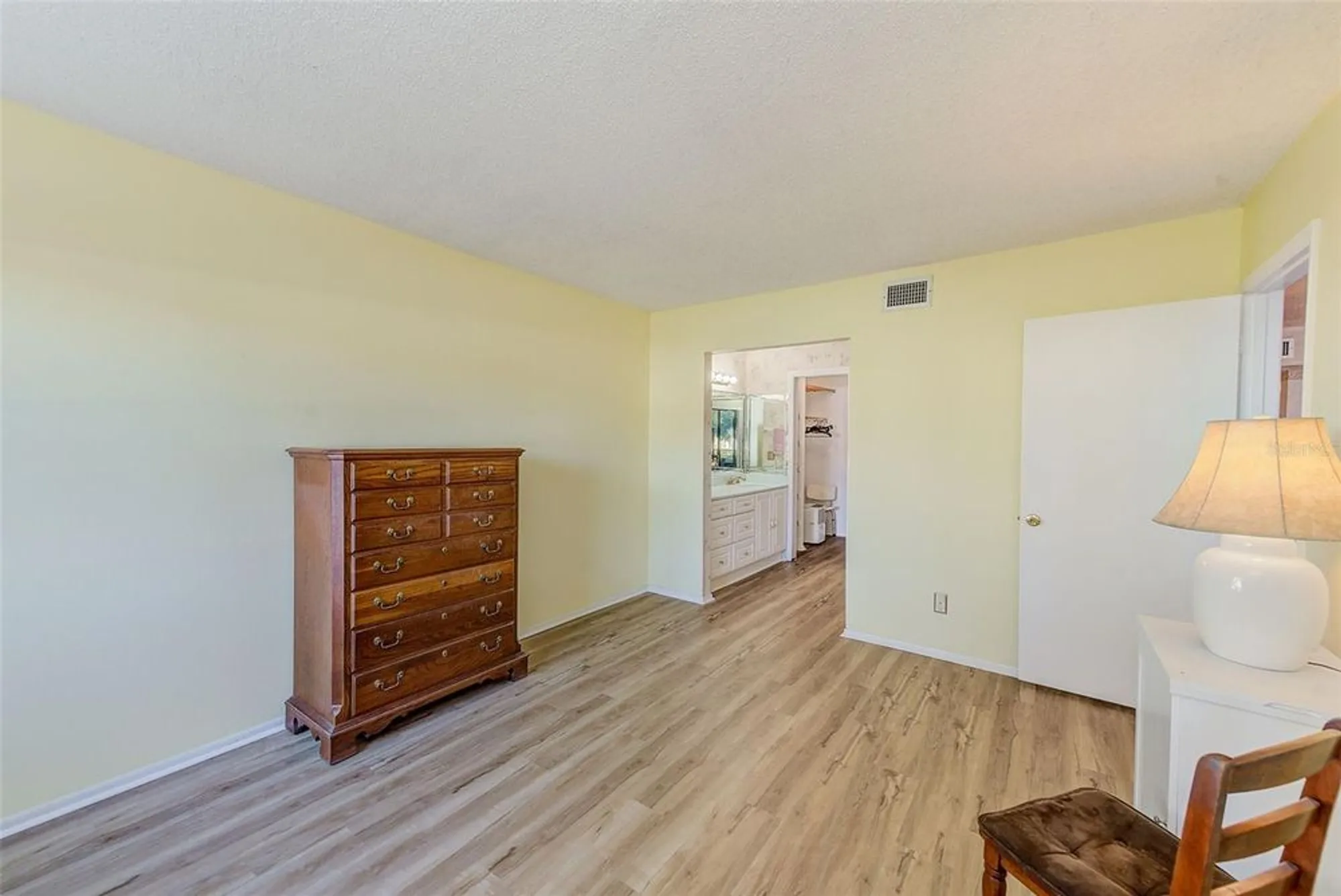 Property Slideshow image 13 of 35 | 14130 rosemary ln 4115, Largo, FL, 33774