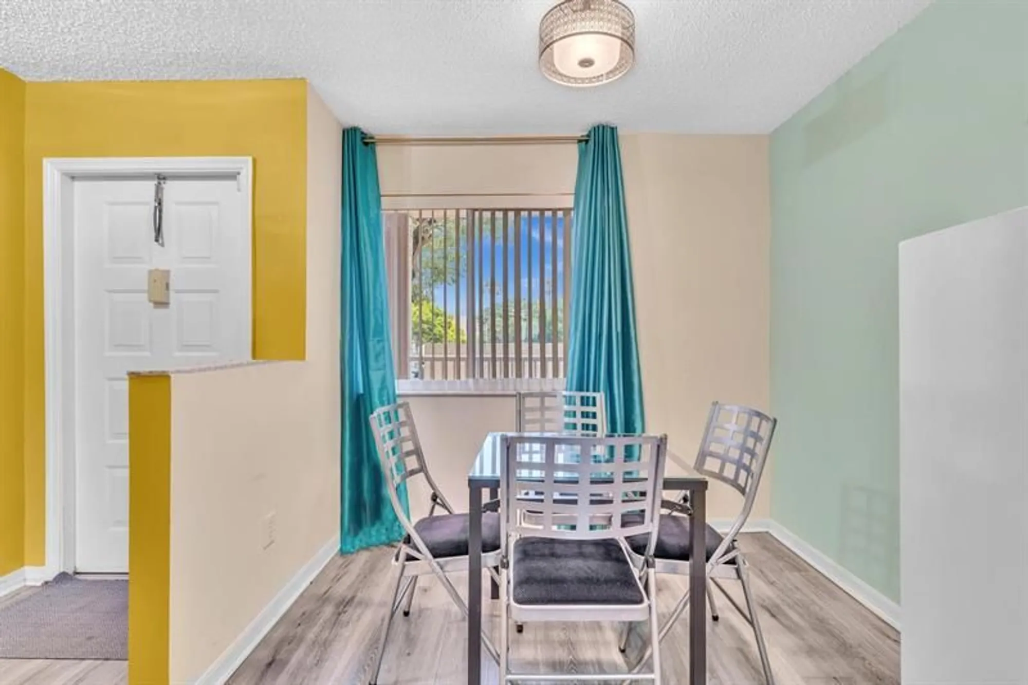 Property Slideshow image 11 of 65 | 9587 weldon cir b211, Tamarac, FL, 33321