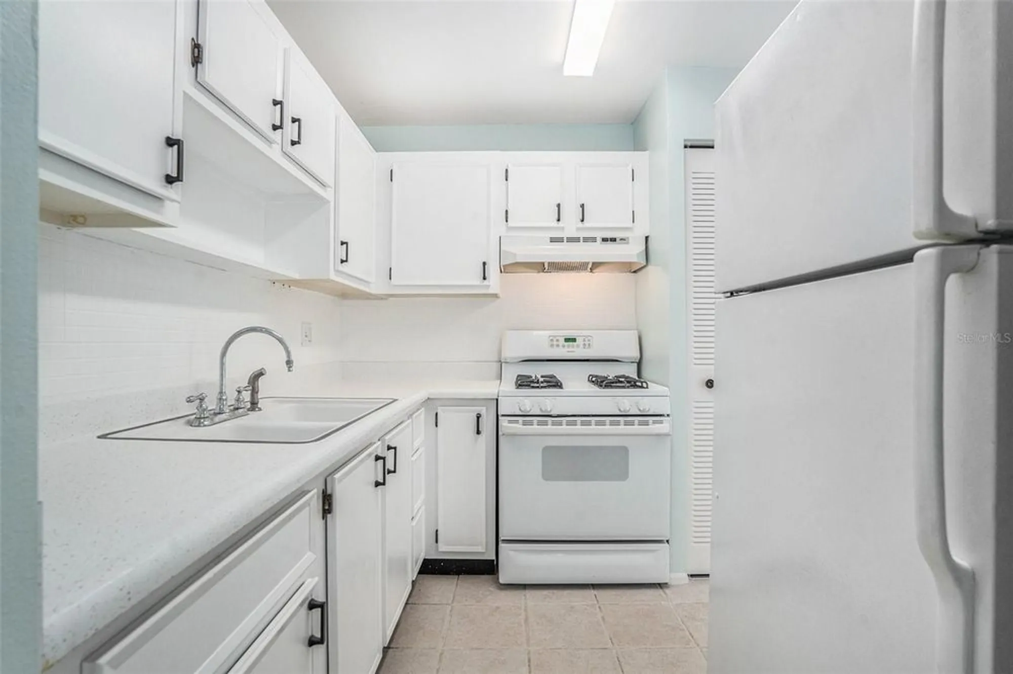 Property Slideshow image 14 of 35 | 5971 terrace park dr n unit 307, St Petersburg, FL, 33709