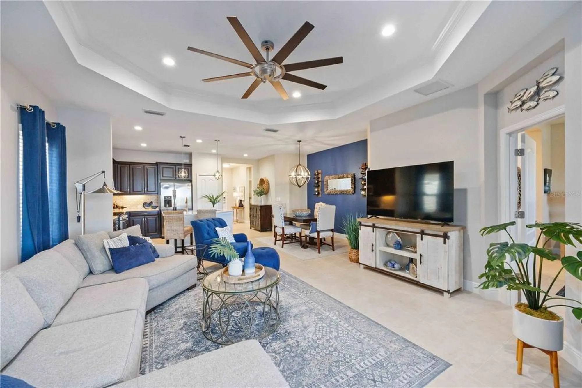 Property Slideshow image 14 of 70 | 21625 avon park ct, Venice, FL, 34293