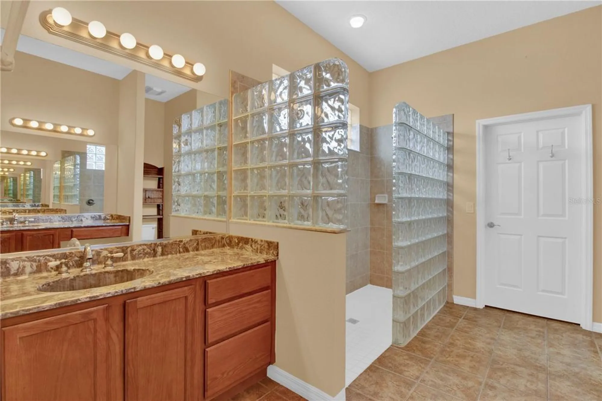 Property Slideshow image 20 of 41 | 4538 nottoway dr, Leesburg, FL, 34748