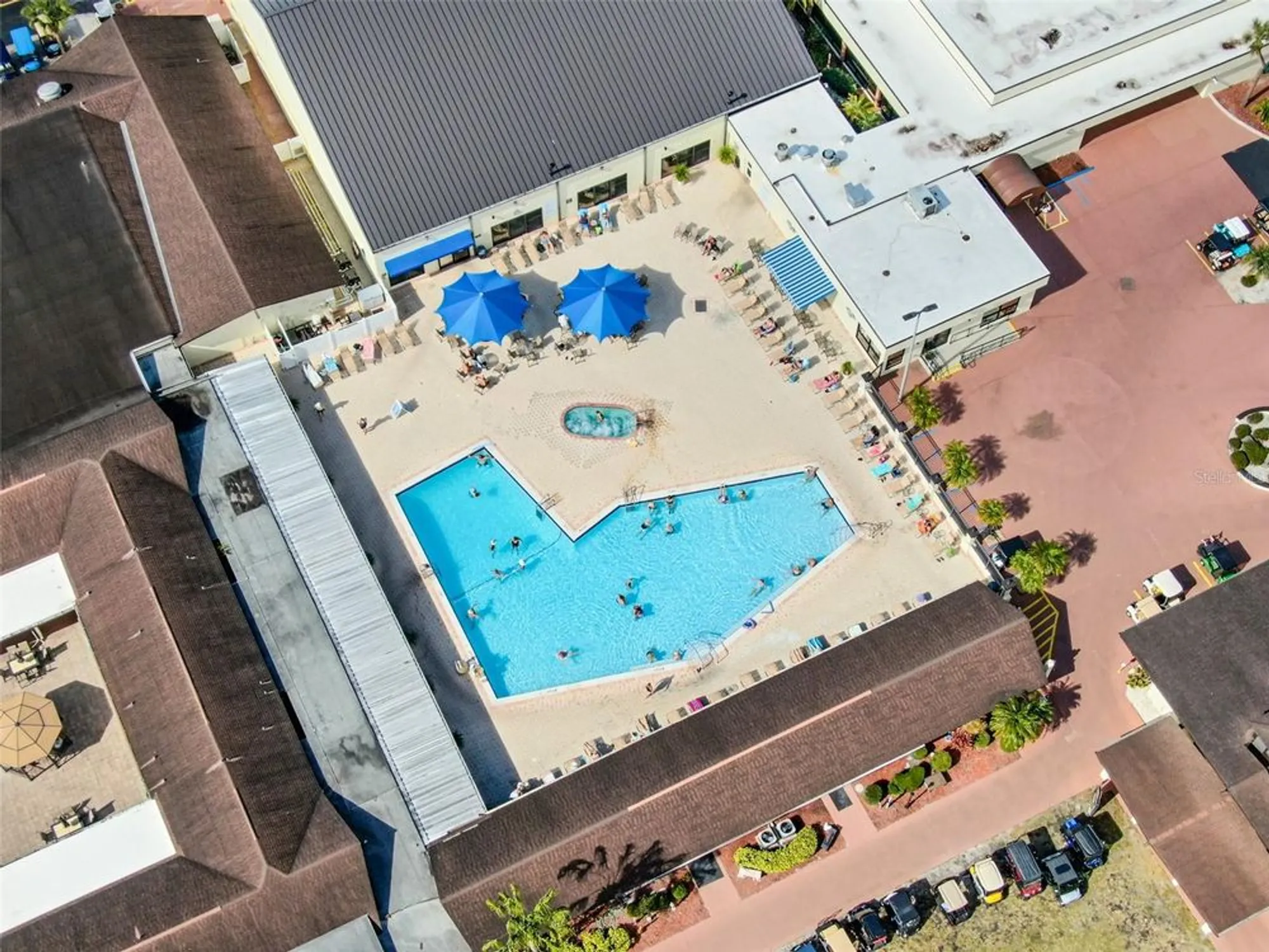 Property Slideshow image 38 of 39 | 904 sun key ct, Sun City Center, FL, 33573
