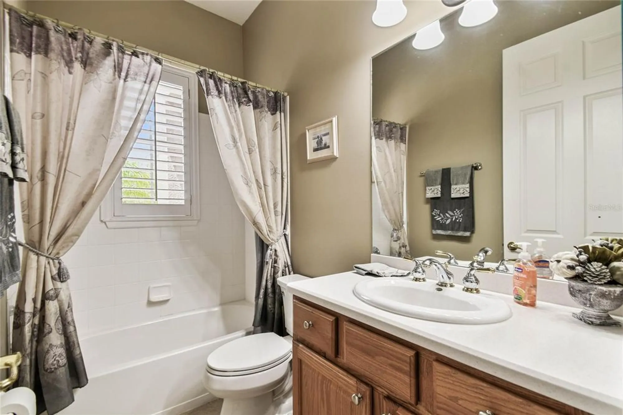 Property Slideshow image 33 of 56 | 542 viterra ct, Kissimmee, FL, 34759