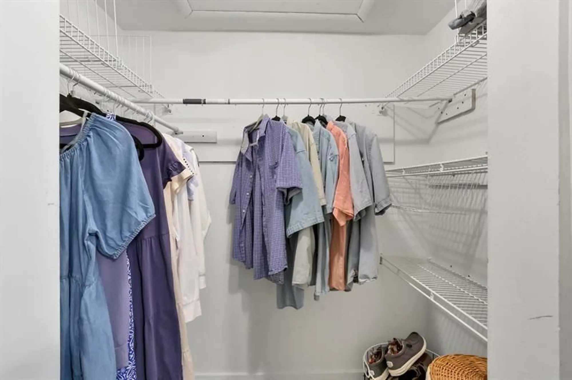 Property Slideshow image 22 of 33 | 395 bennington ln, Lake Worth, FL, 33467