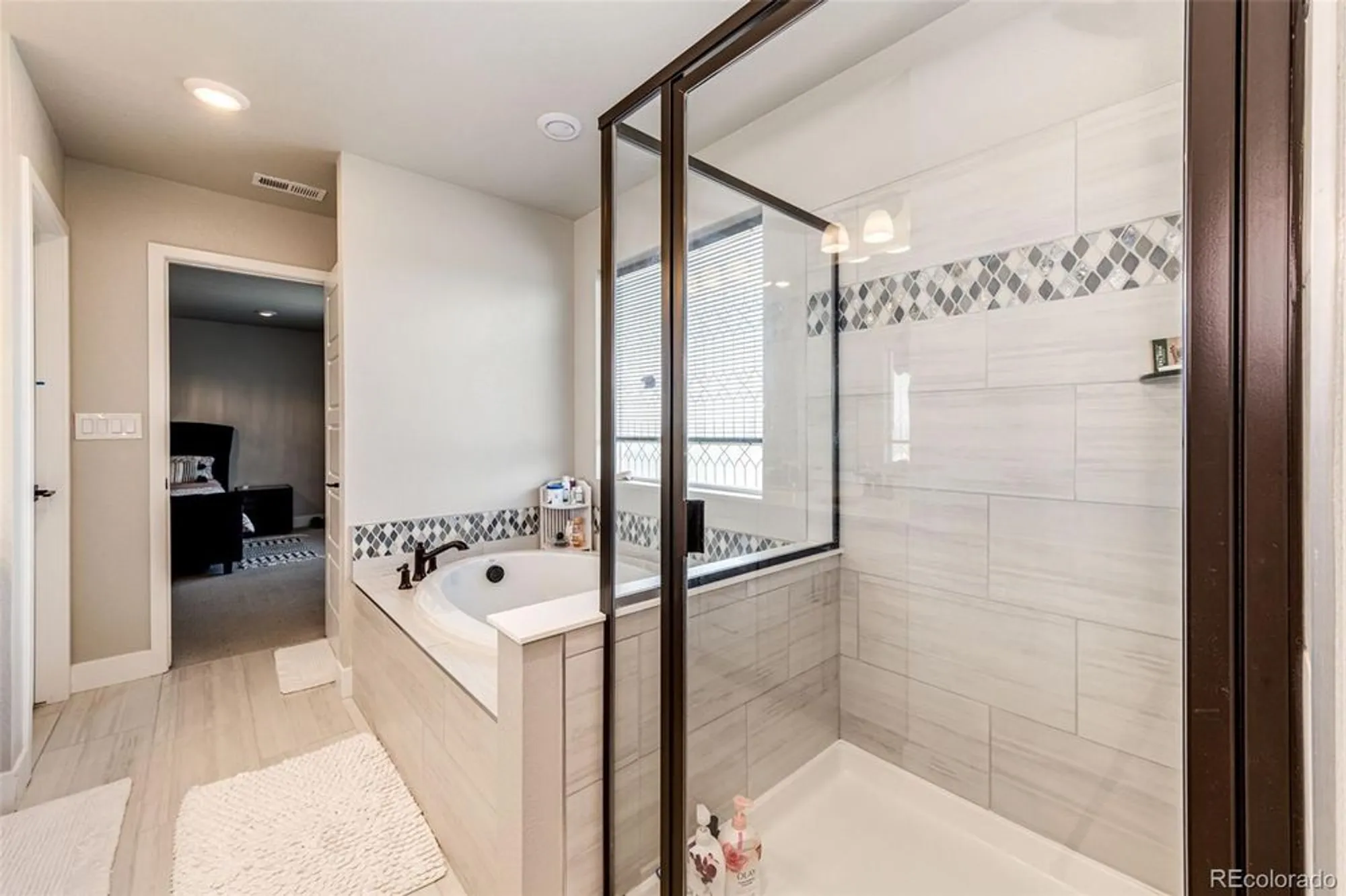 Property Slideshow image 26 of 44 | 3722 sandy vista trl, Castle Rock, CO, 80104
