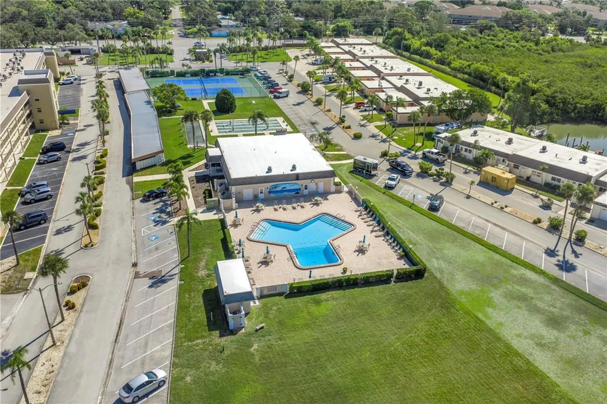 Property Slideshow image 63 of 97 | 433 boca ciega point blvd s # 1012, St Petersburg, FL, 33708