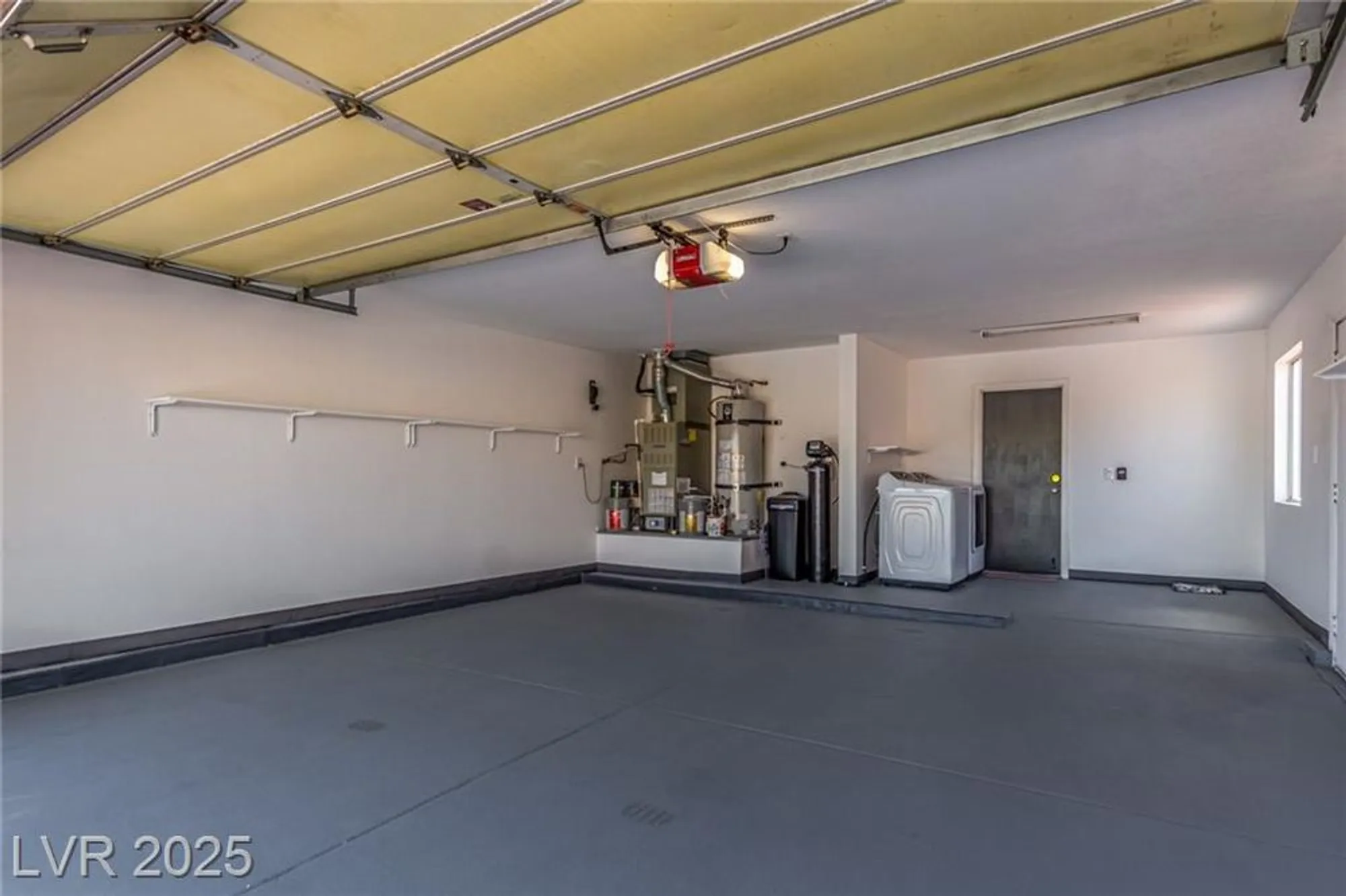 Property Slideshow image 33 of 42 | 8705 villa ridge dr, Las Vegas, NV, 89134