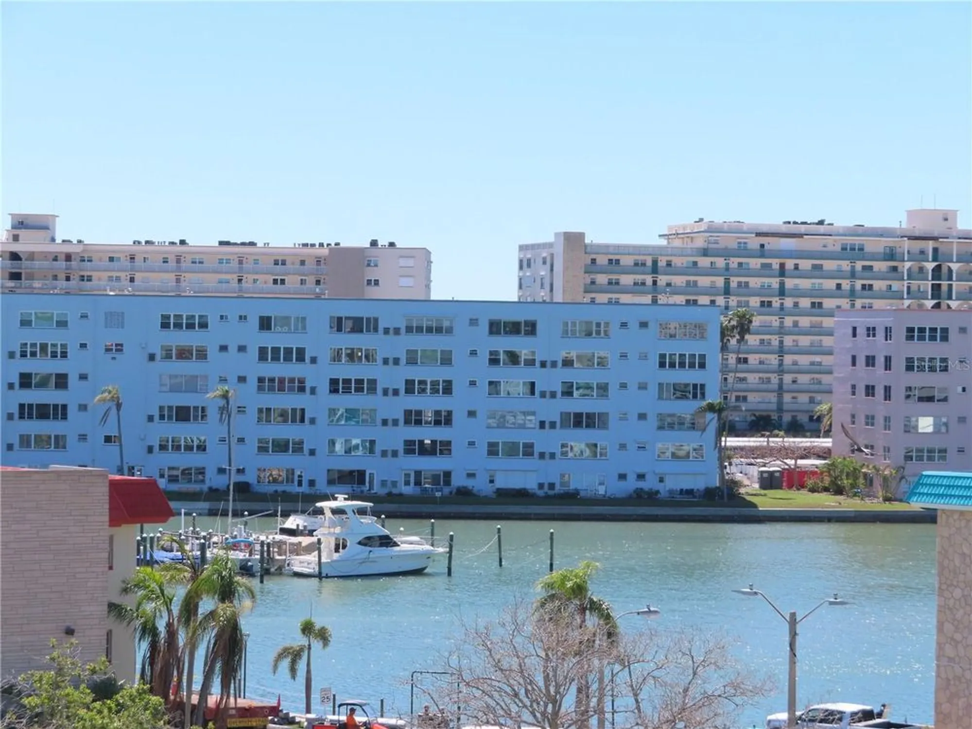 Property Slideshow image 2 of 20 | 2960 59th st 501, Gulfport, FL, 33707