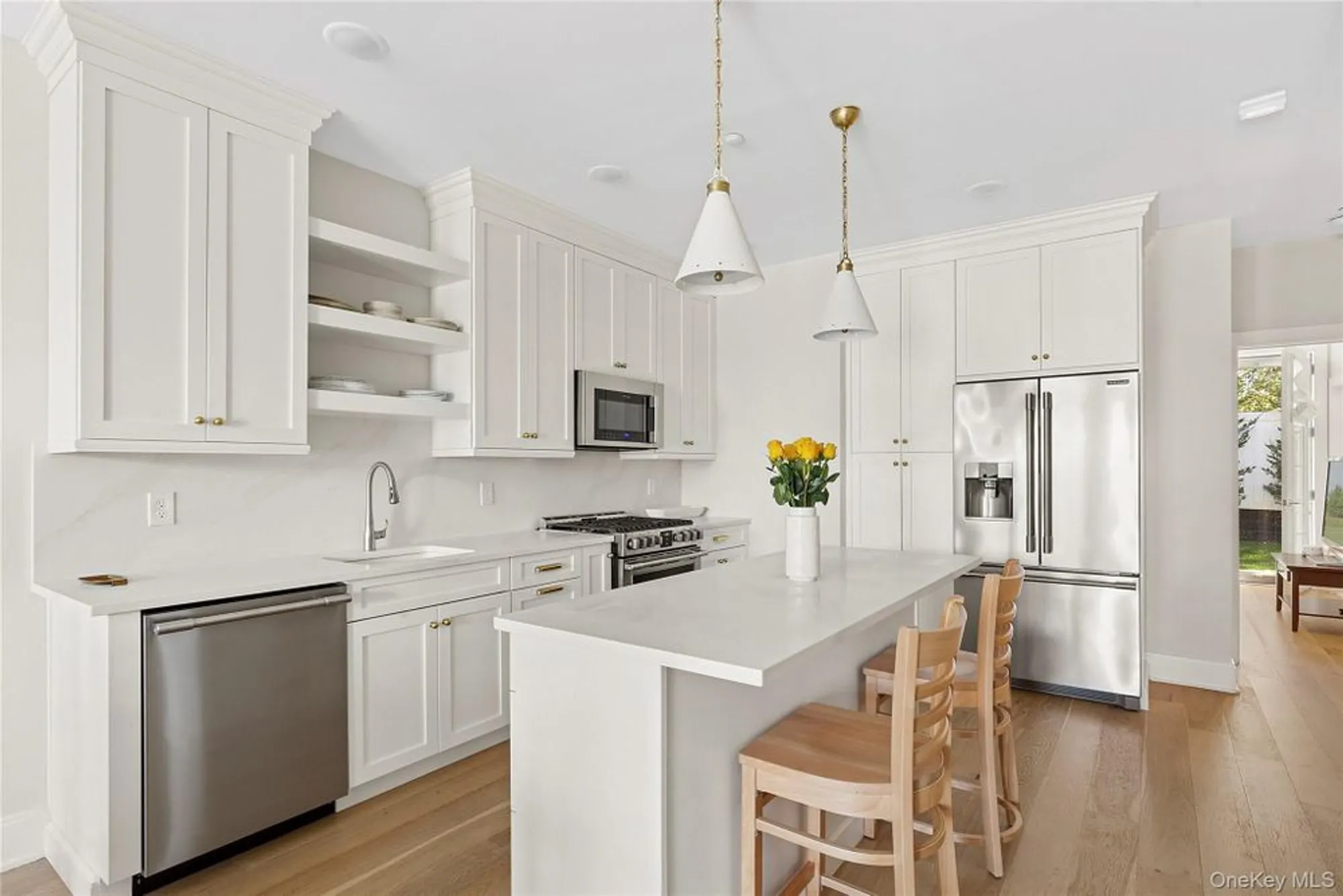 Property Slideshow image 4 of 19 | 305 emanuel way, East Meadow, NY, 11554
